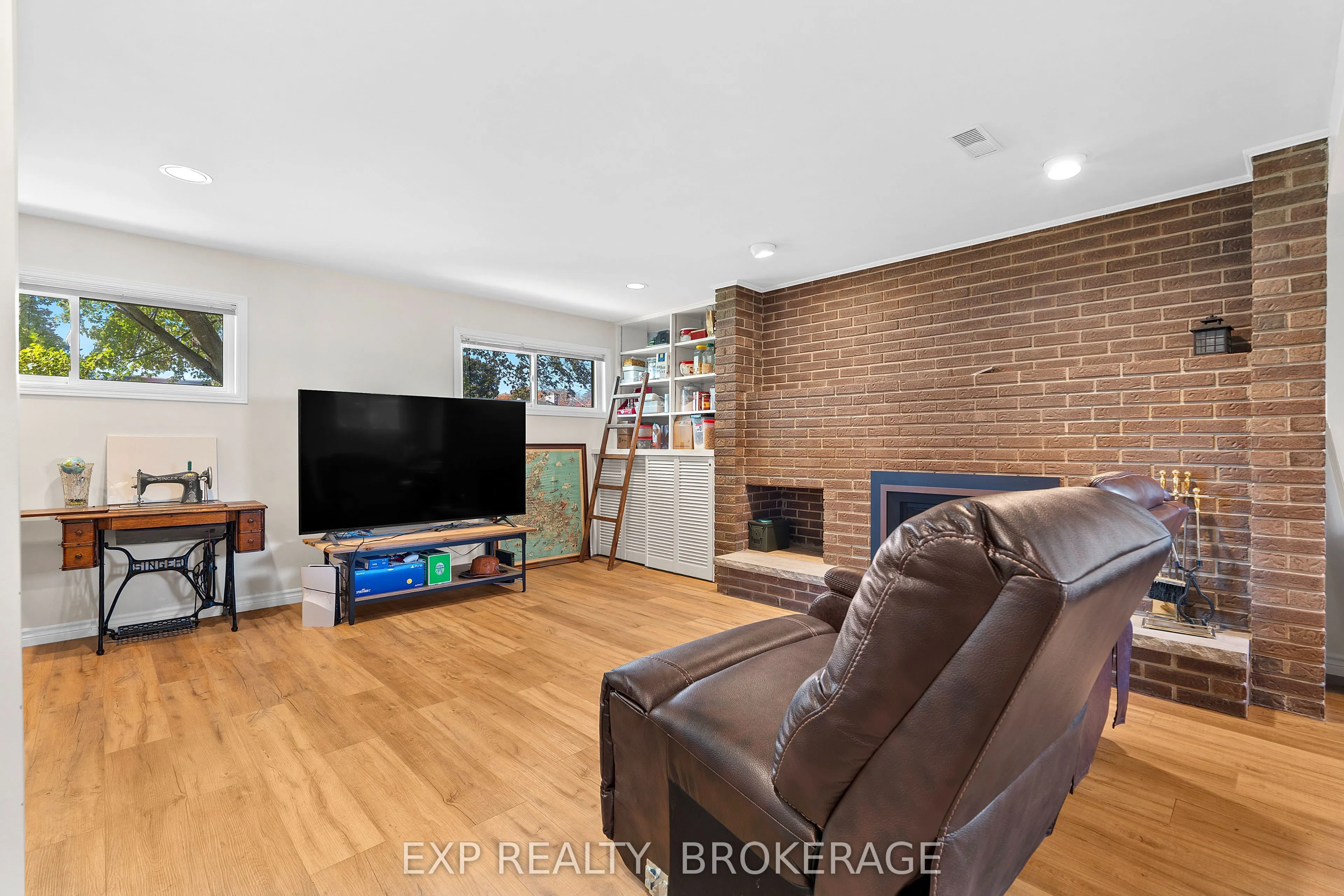 418 KNIGHTSBRIDGE Road