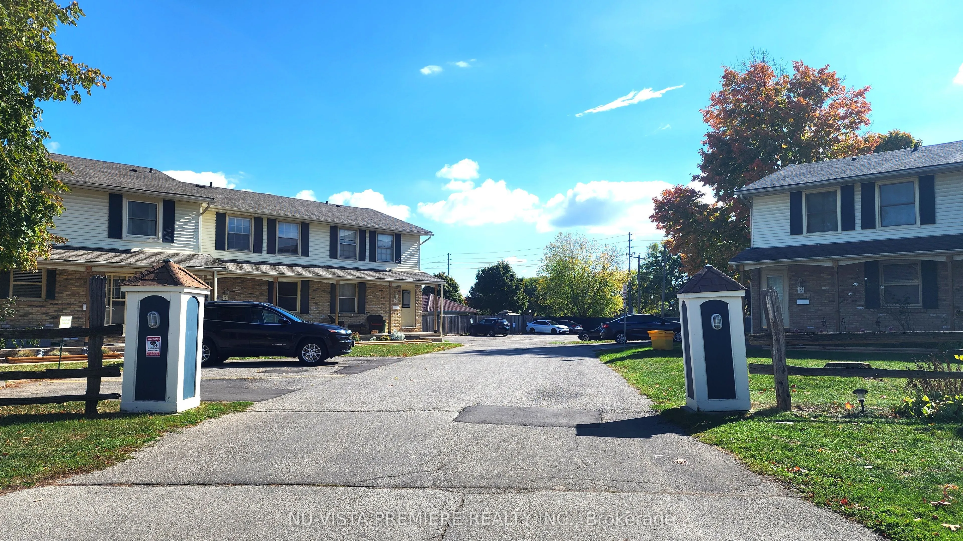 143 Wellesley Crescent, #E