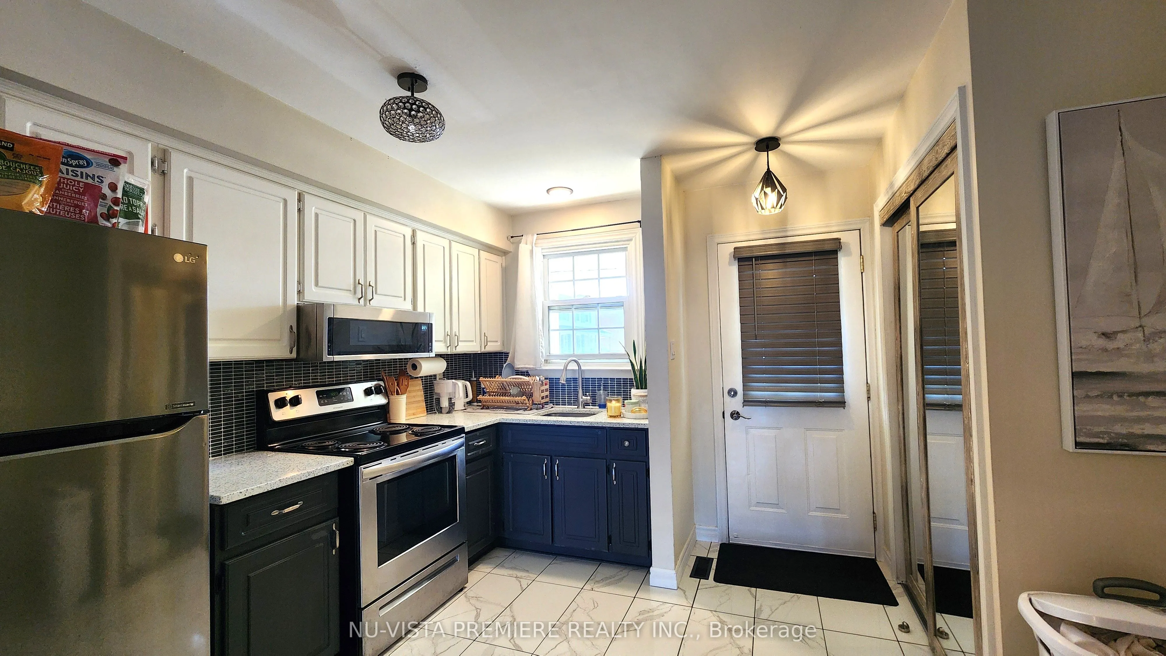 143 Wellesley Crescent, #E