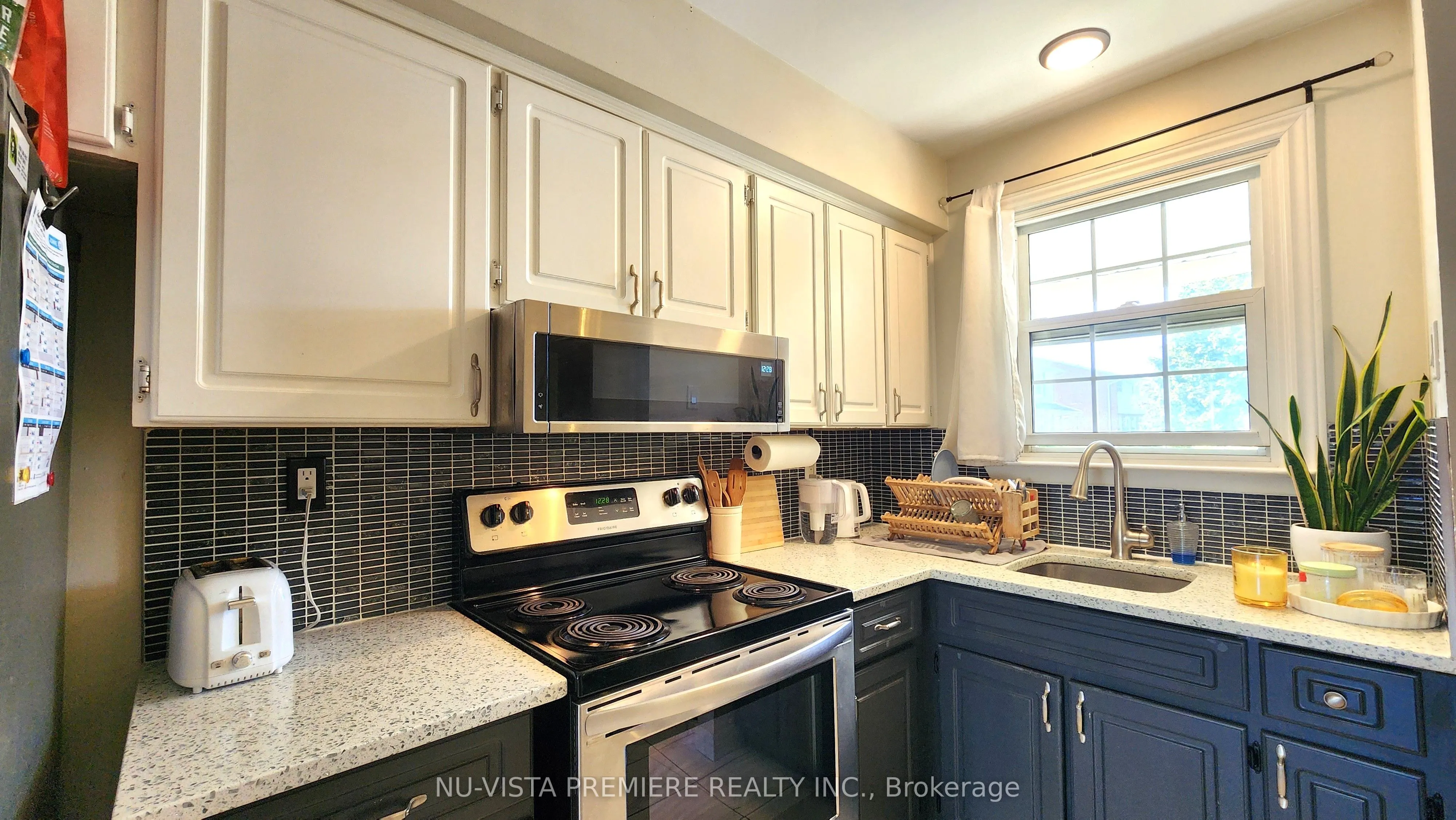 143 Wellesley Crescent, #E