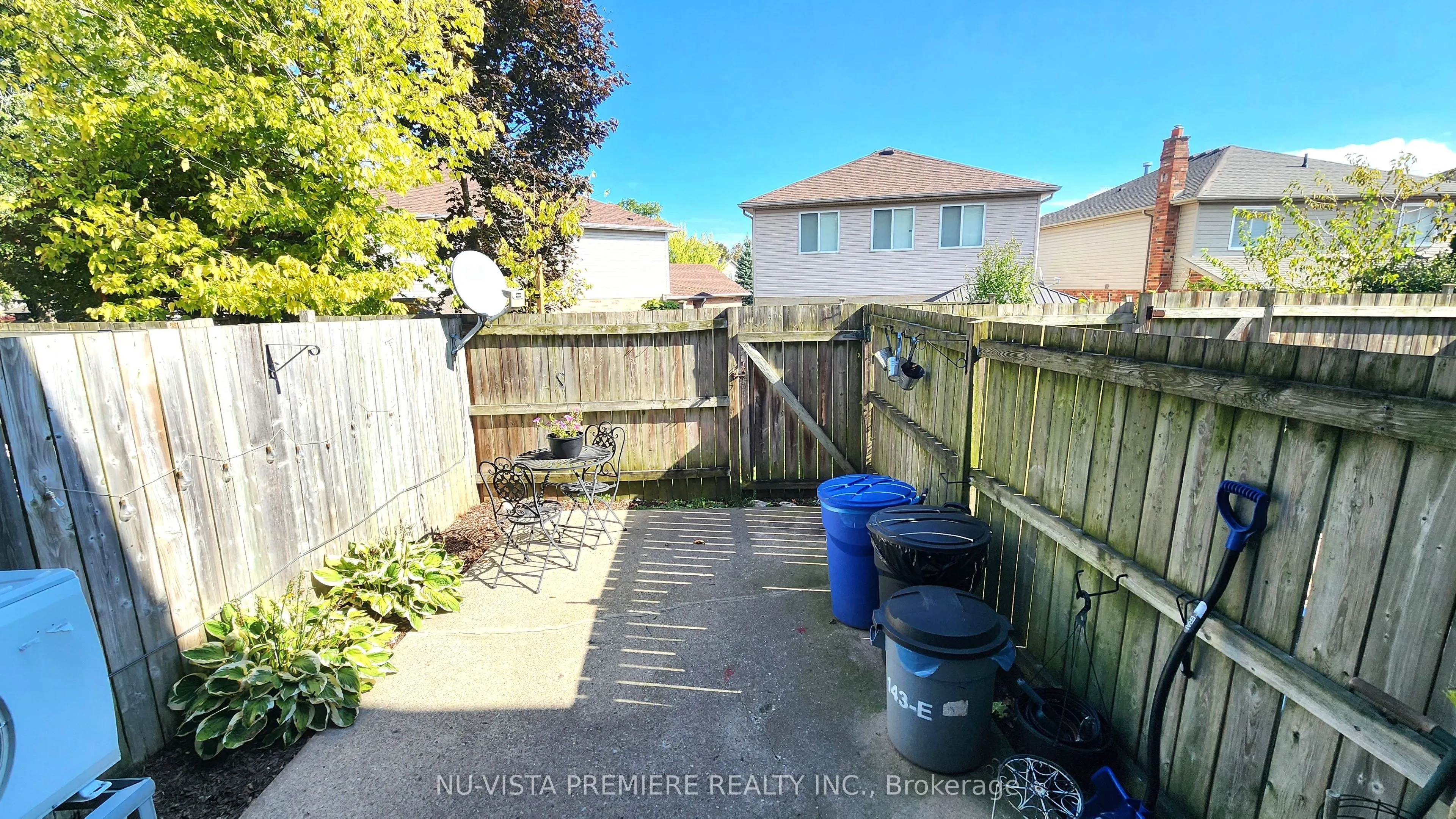 143 Wellesley Crescent, #E