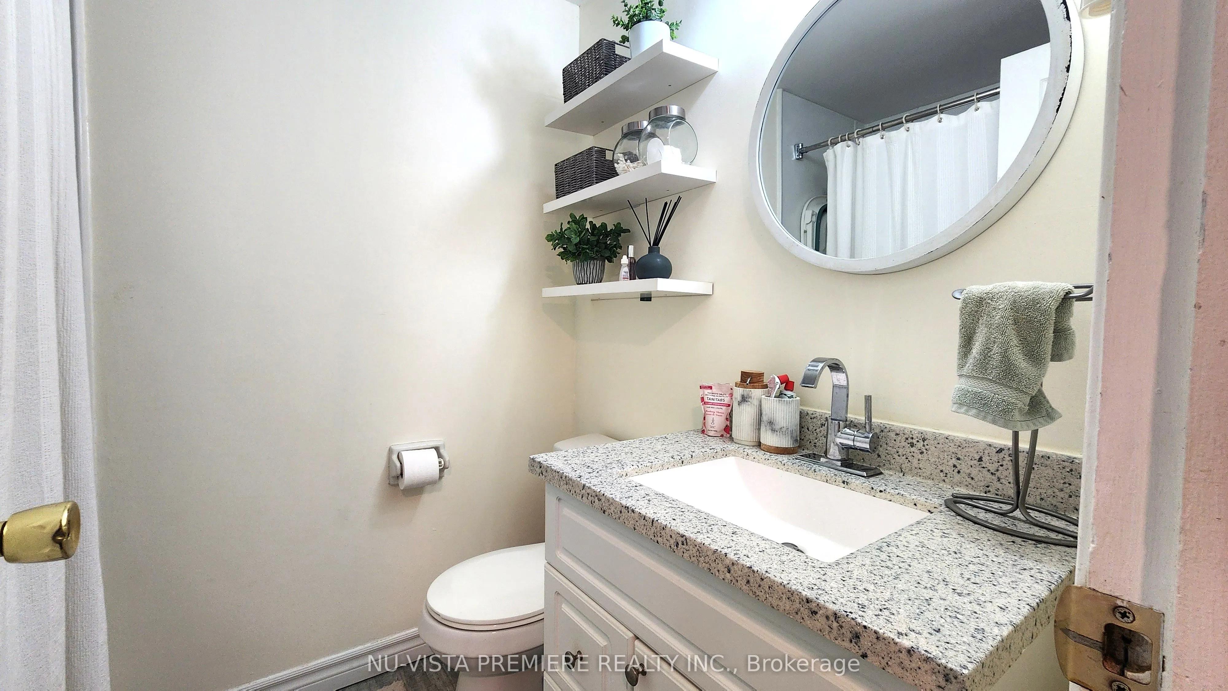 143 Wellesley Crescent, #E