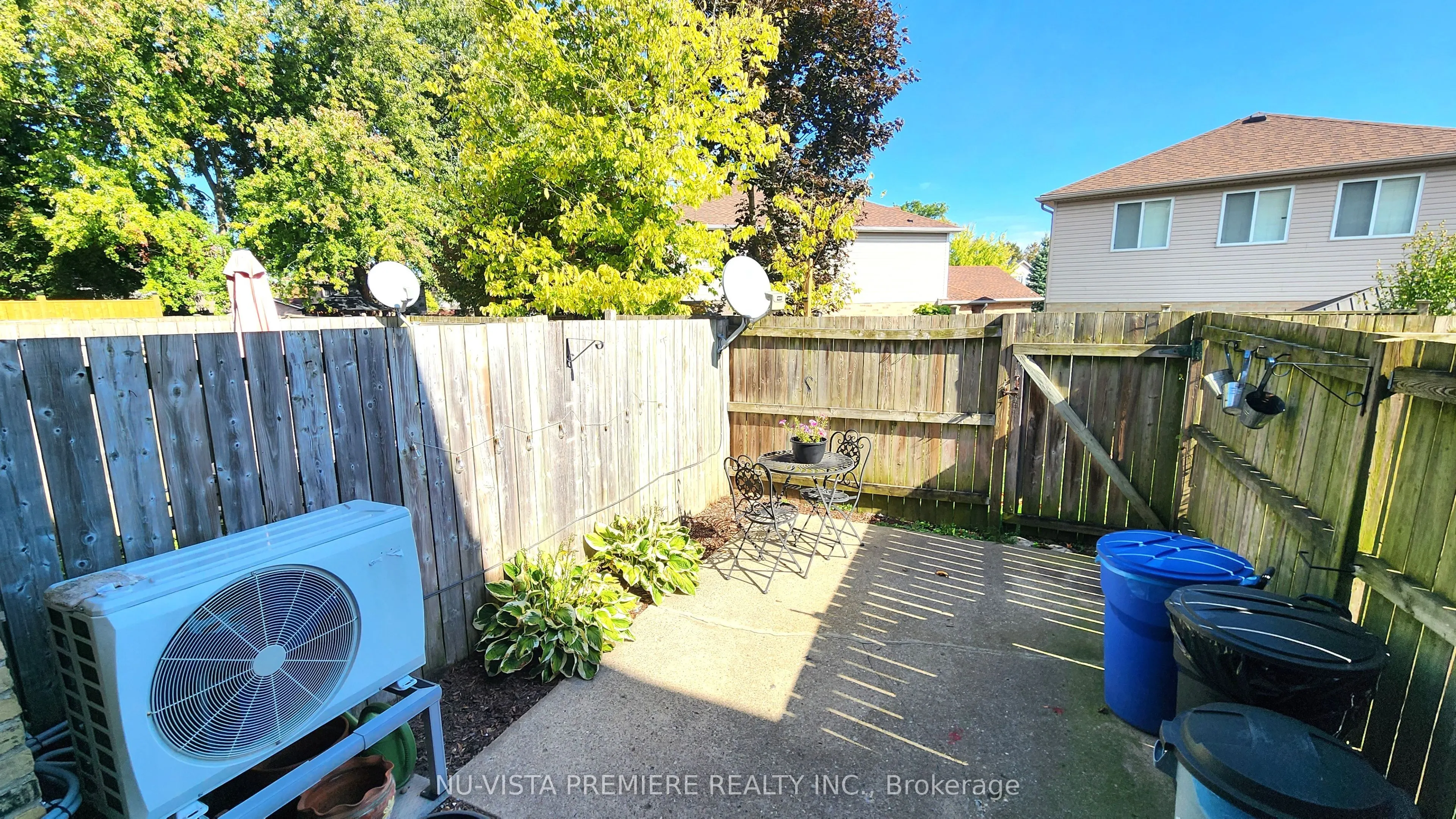 143 Wellesley Crescent, #E