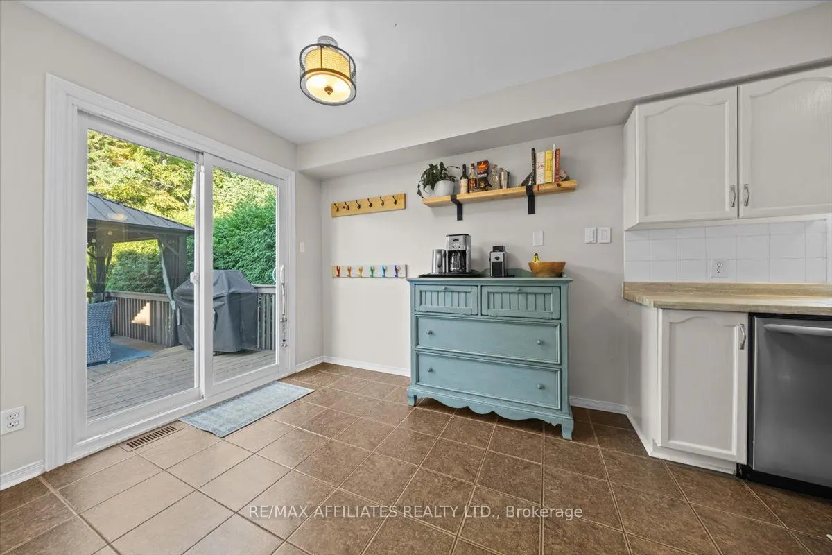 93 Springcreek Crescent