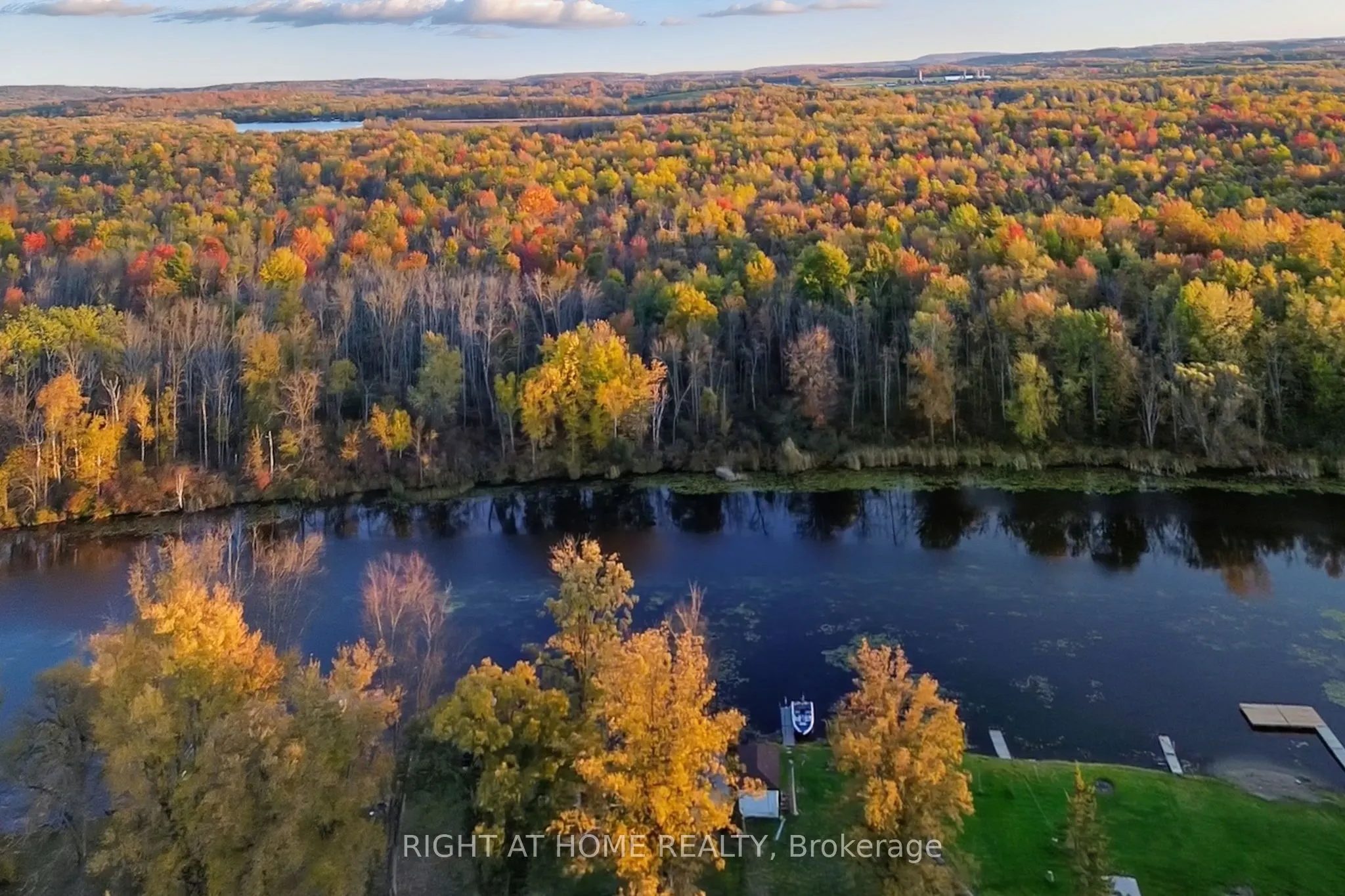 49 River Road W