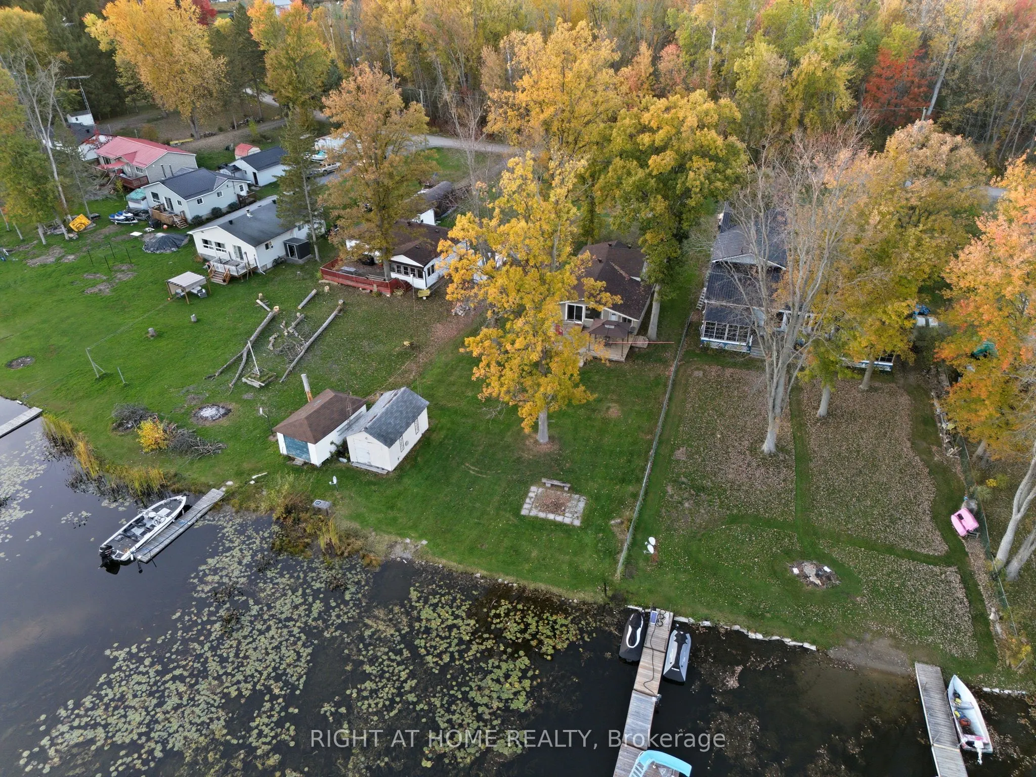 49 River Road W