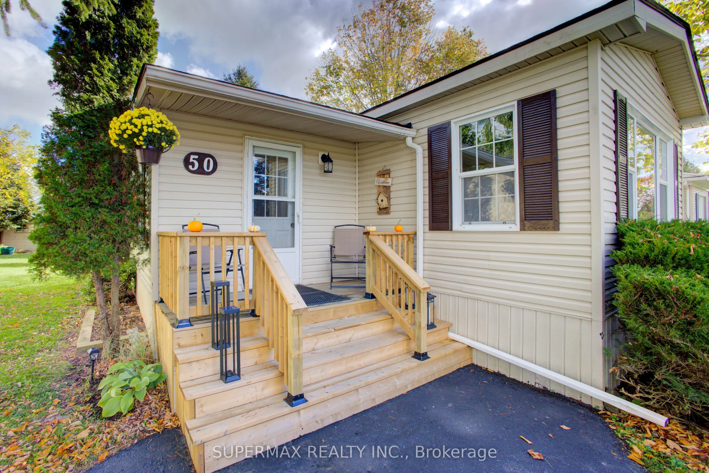 302694 Douglas Street, #50
