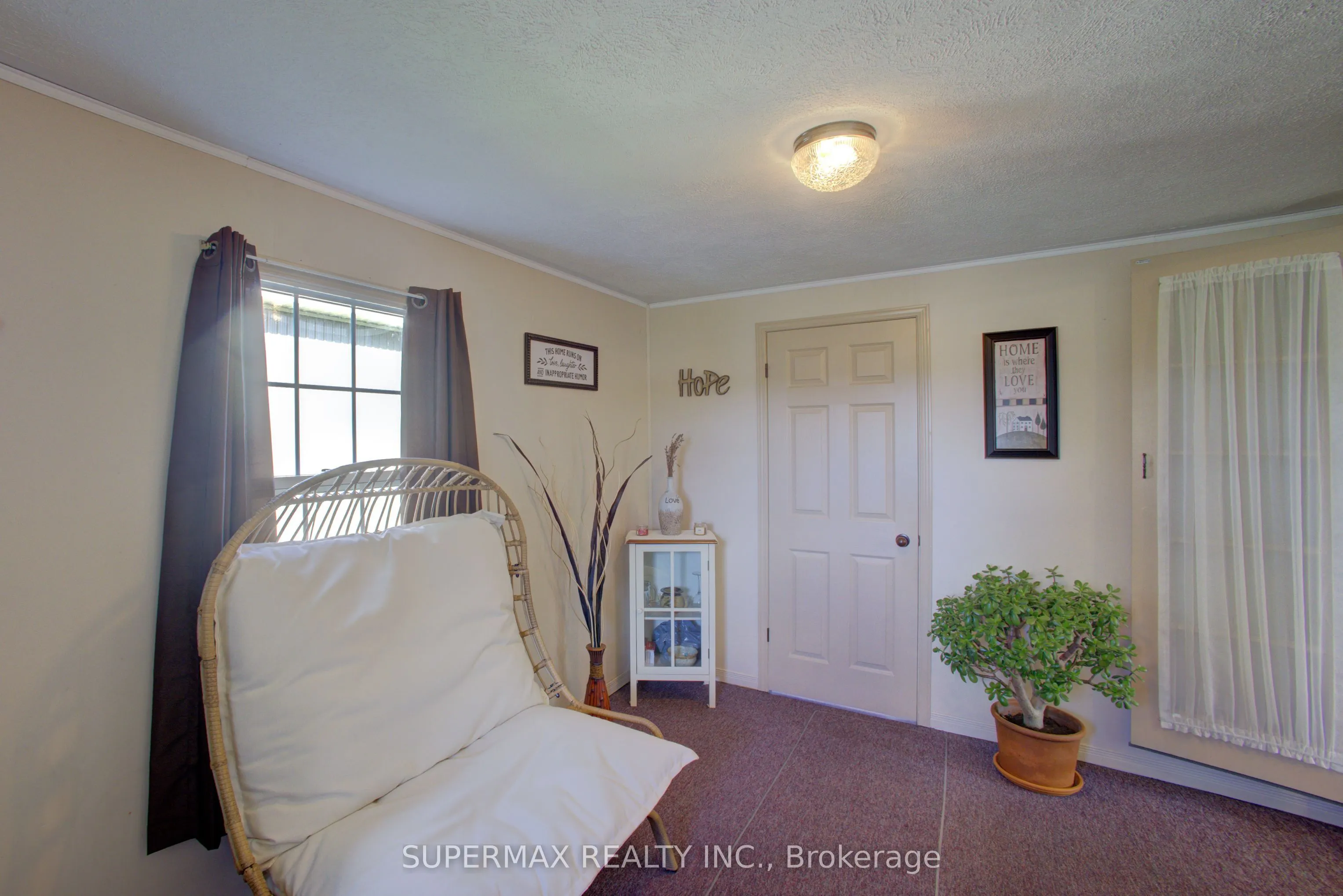 302694 Douglas Street, #50
