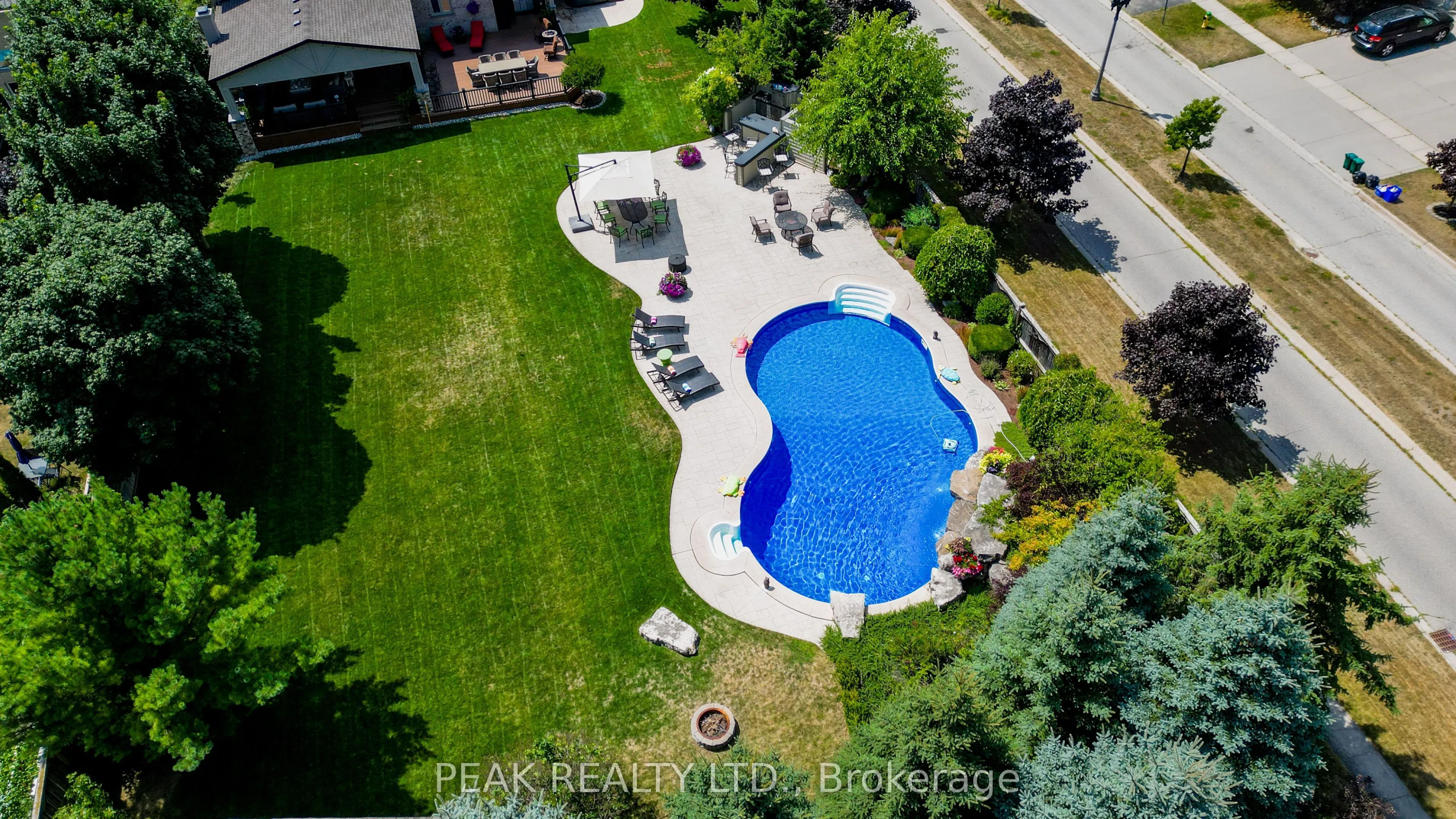 7 John Ross Court