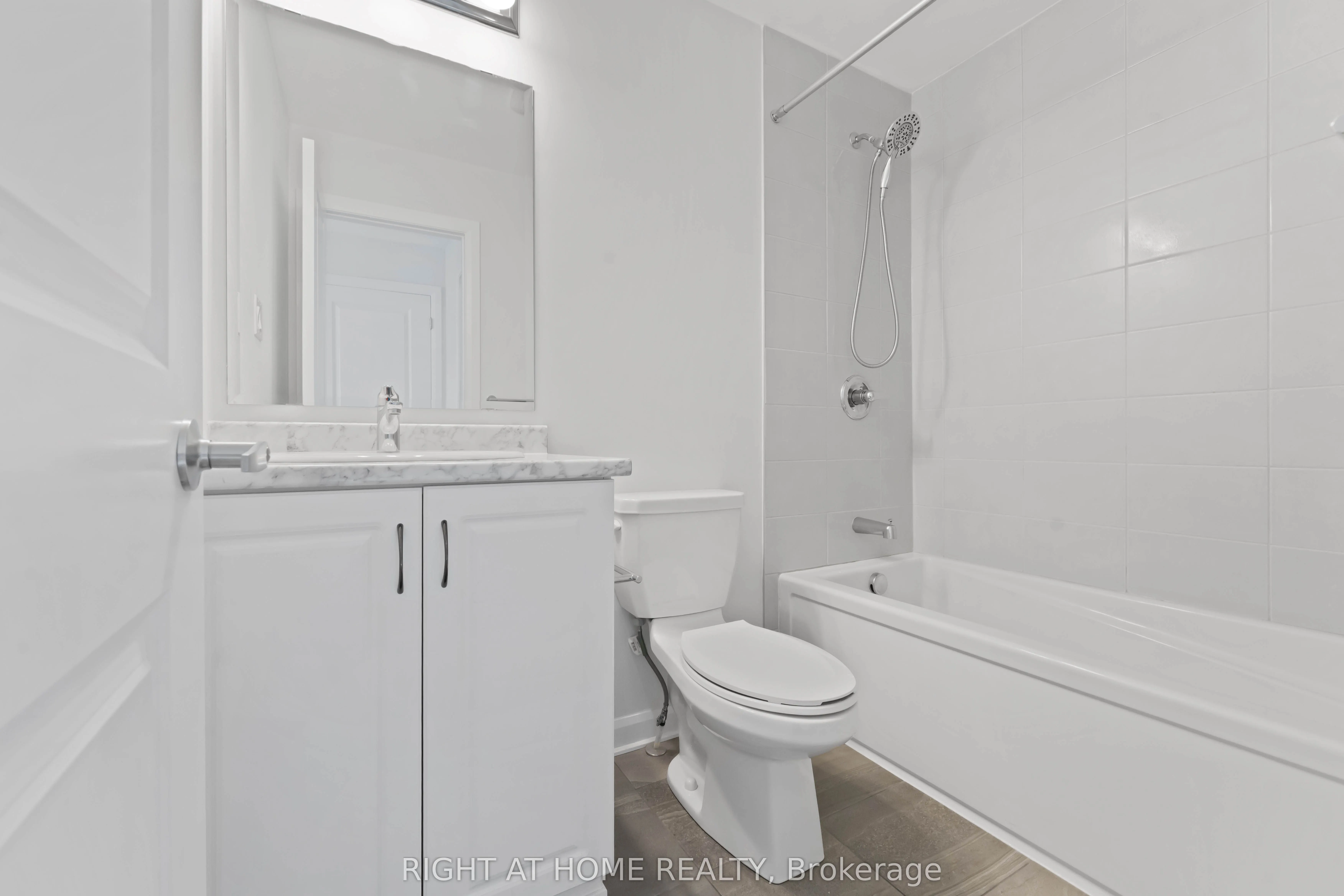 214 Attwell Private