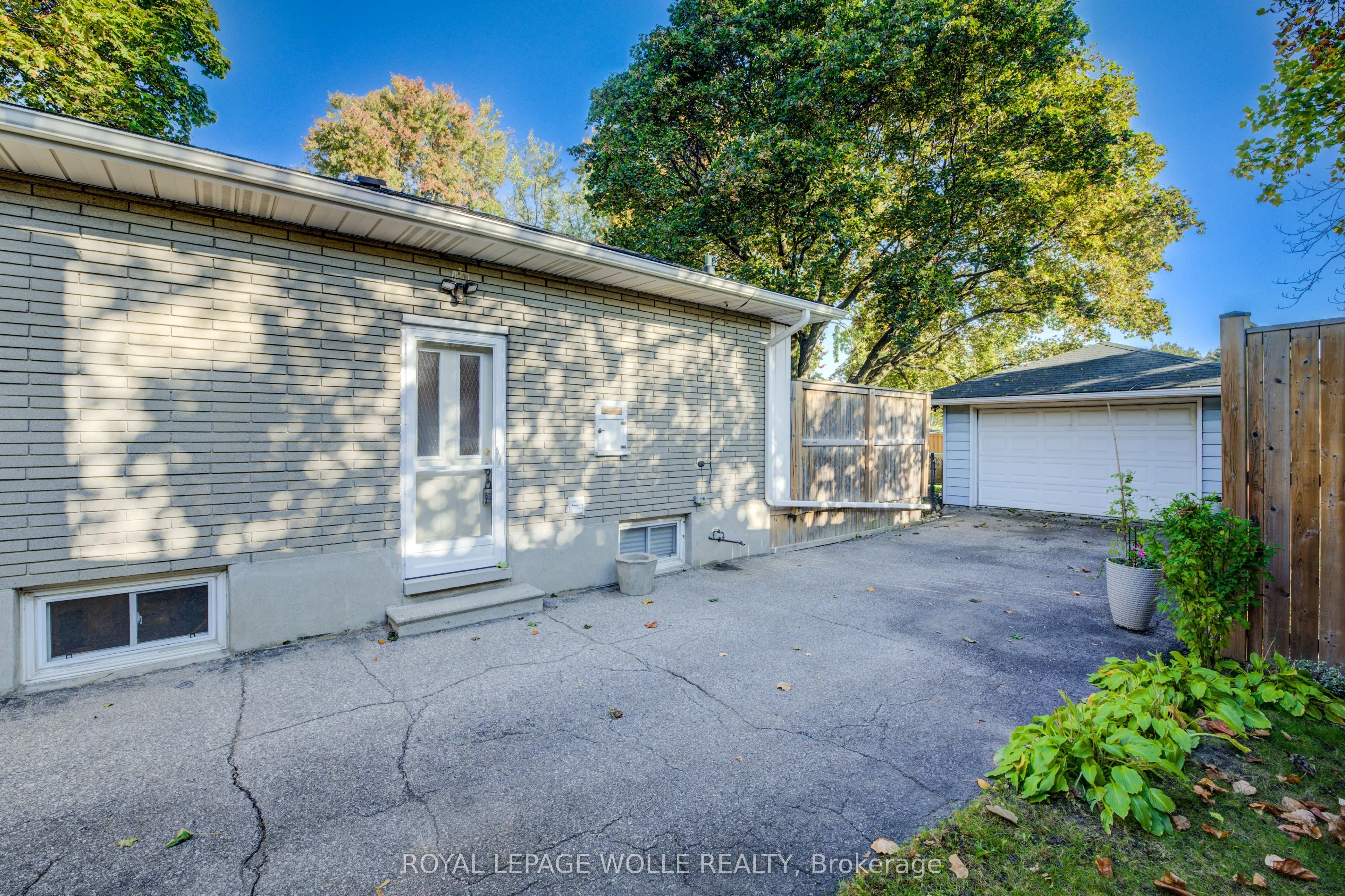 116 Boniface Avenue