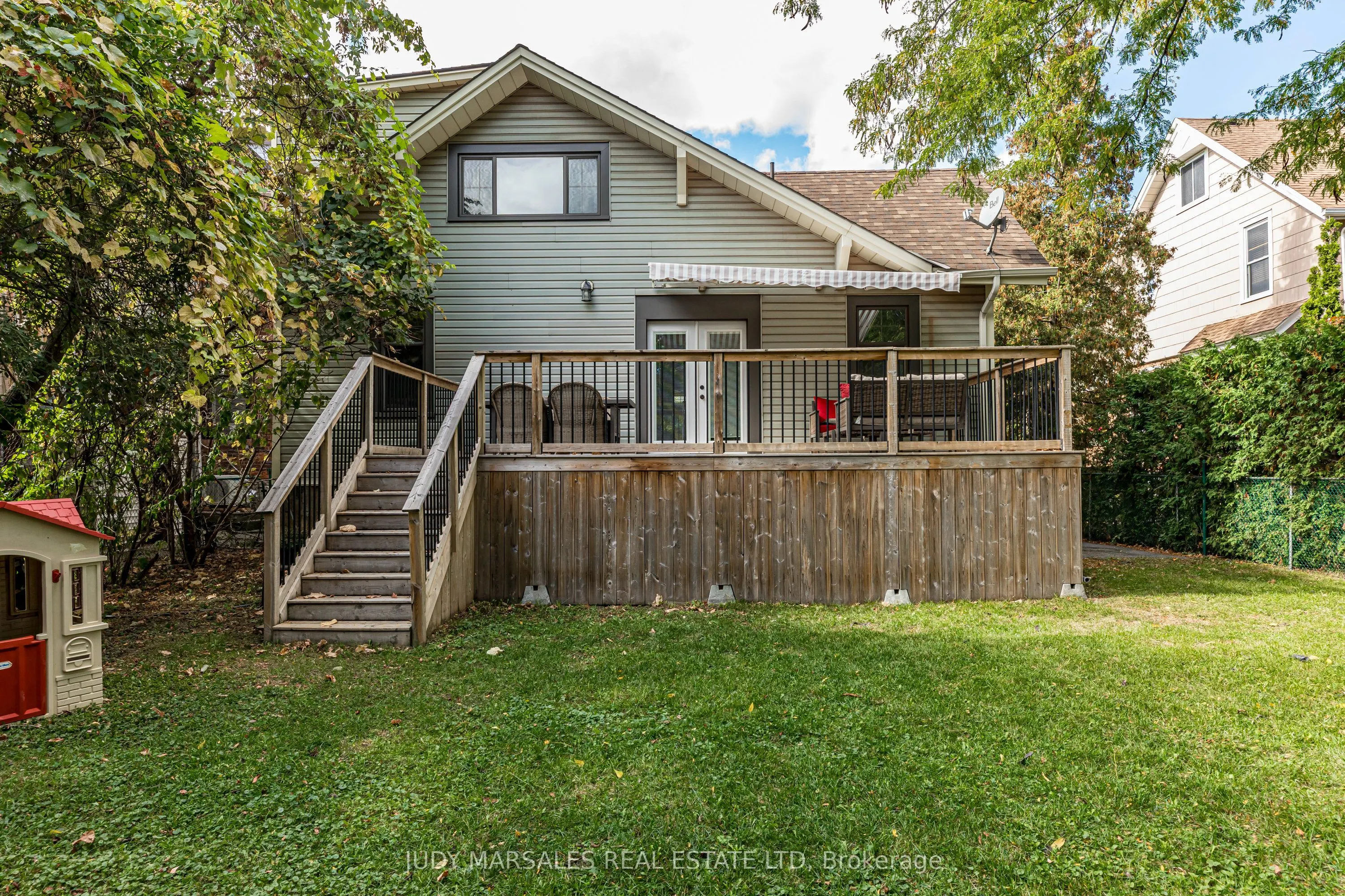 27 Cliff Avenue
