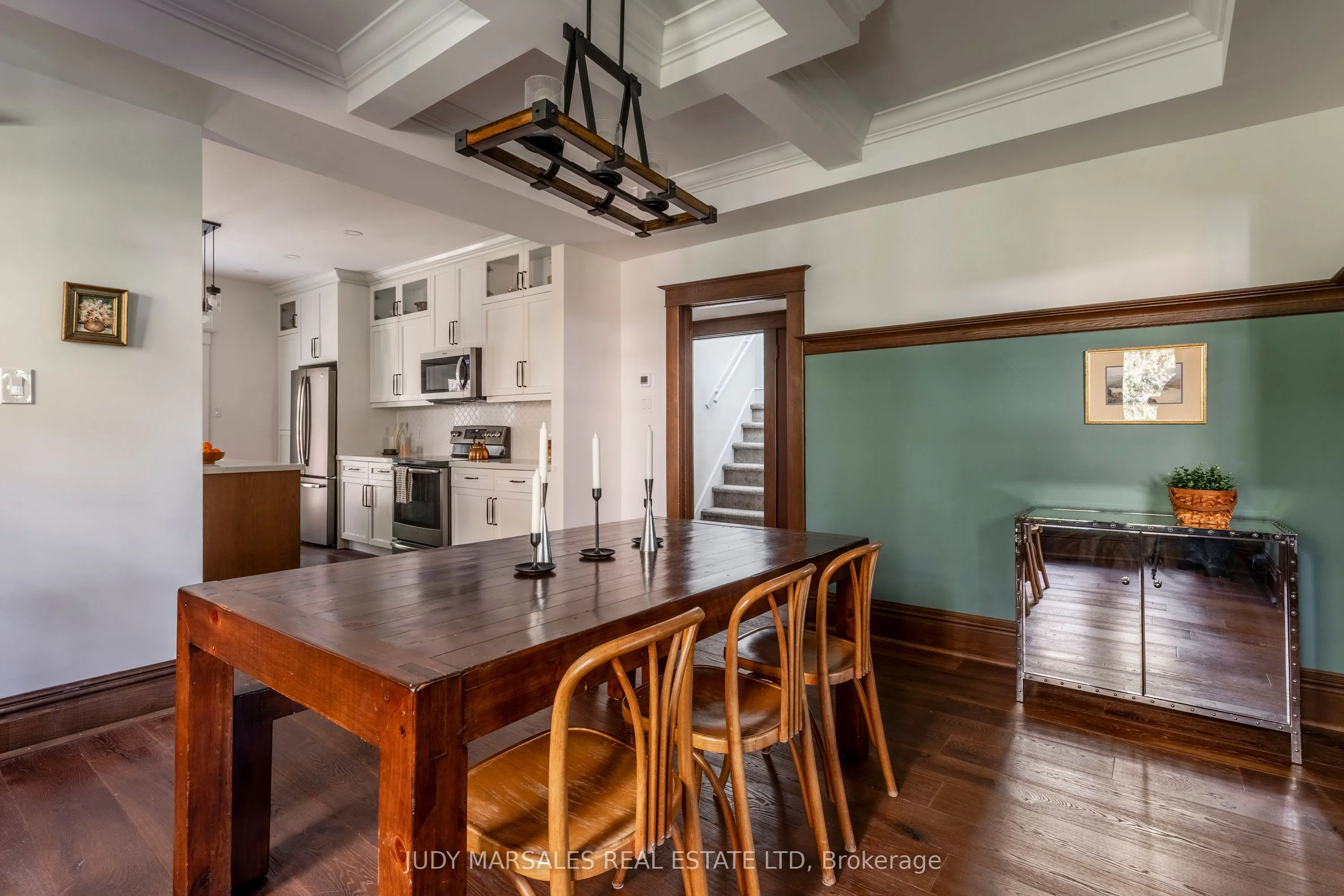27 Cliff Avenue