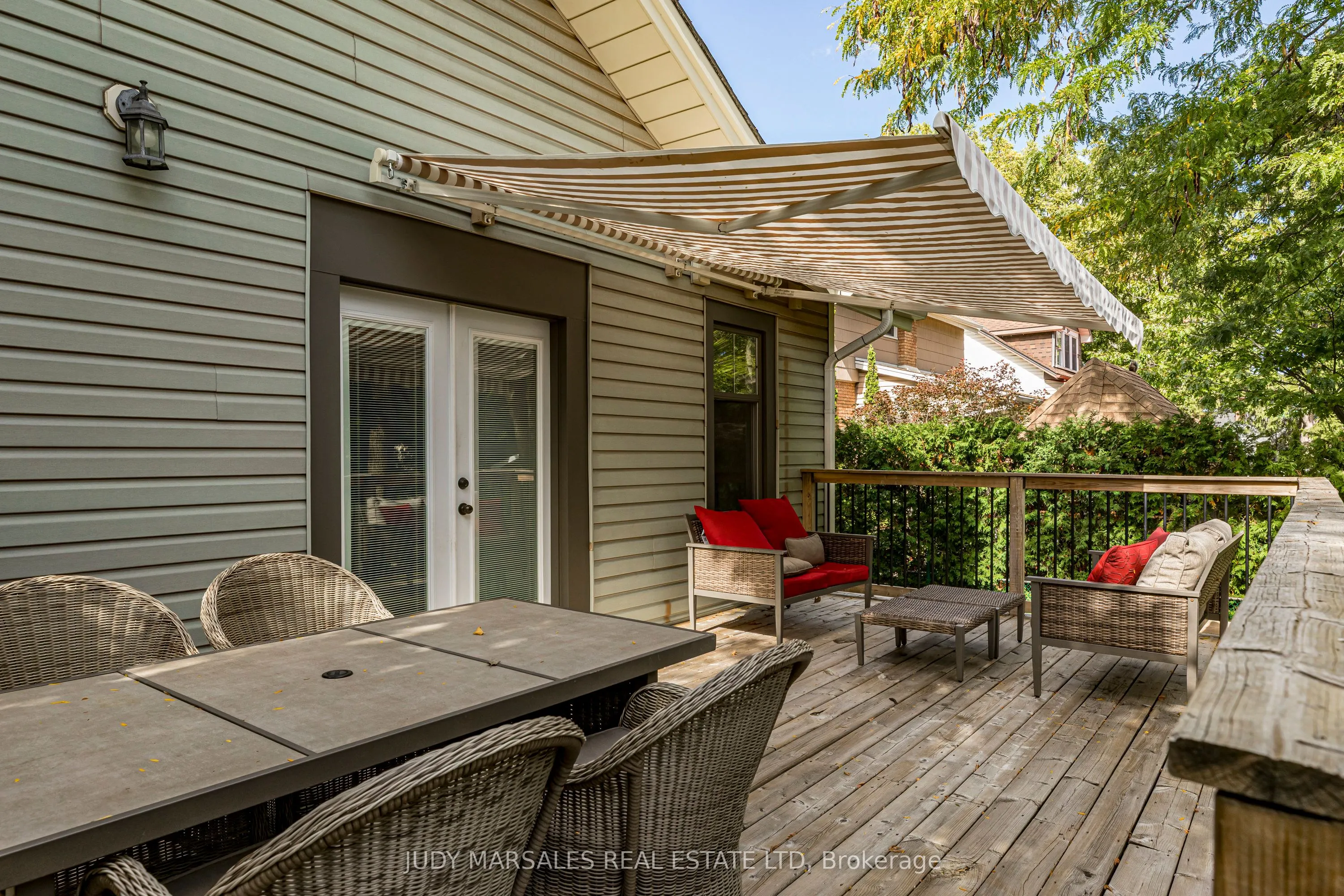 27 Cliff Avenue