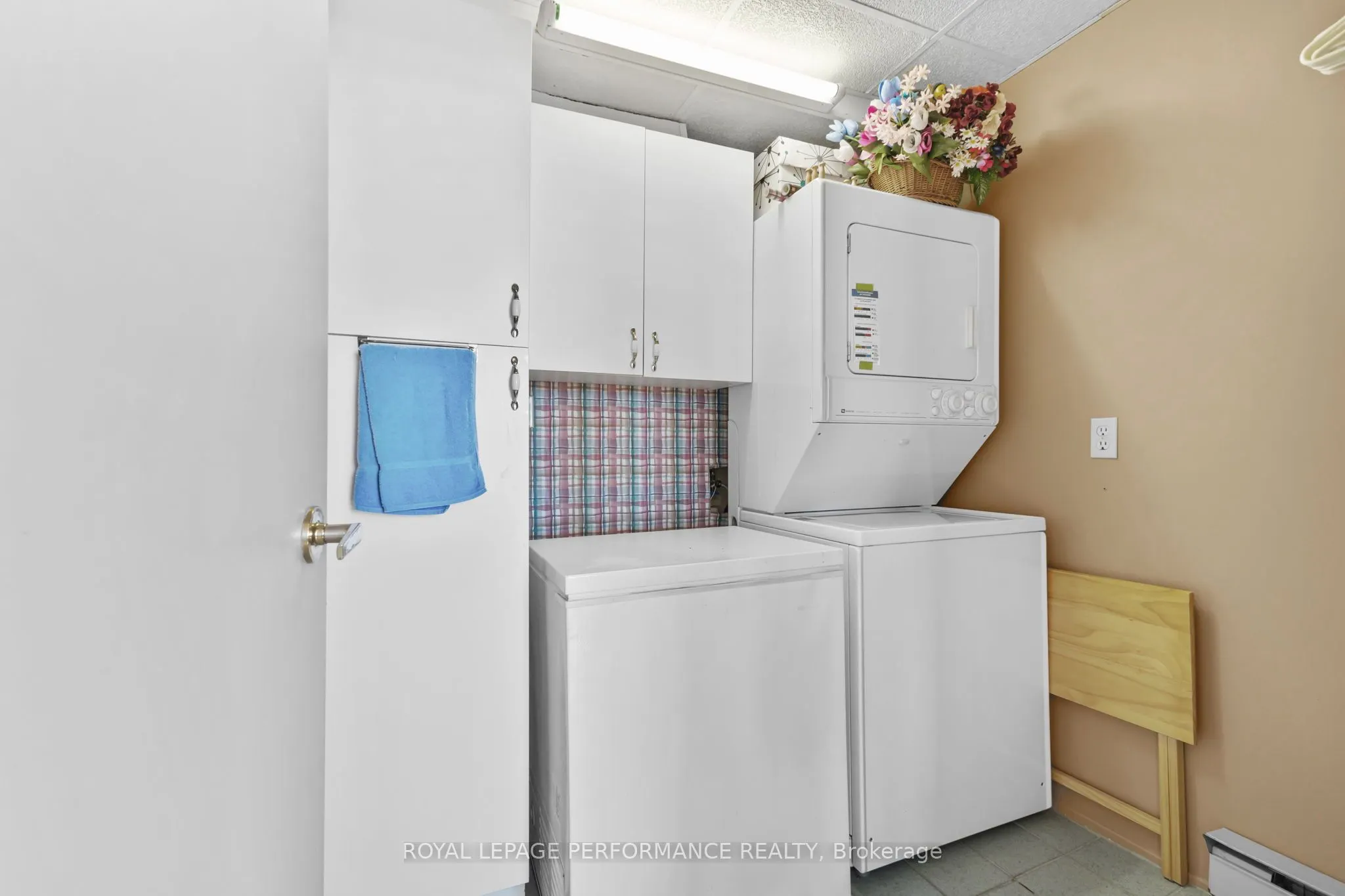 200 Lafontaine Avenue, #1610