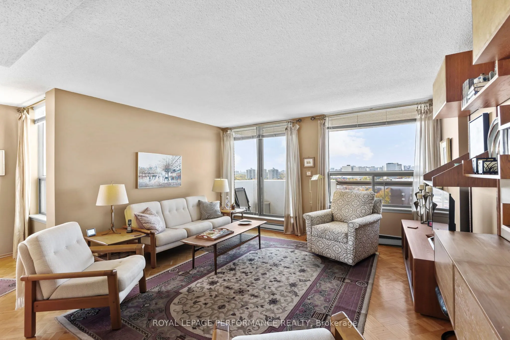 200 Lafontaine Avenue, #1610