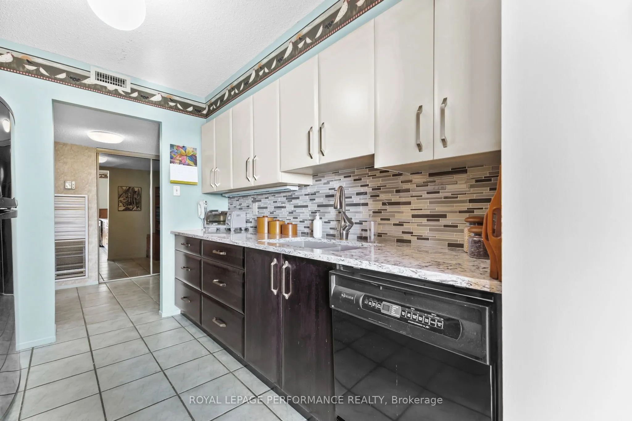 200 Lafontaine Avenue, #1610