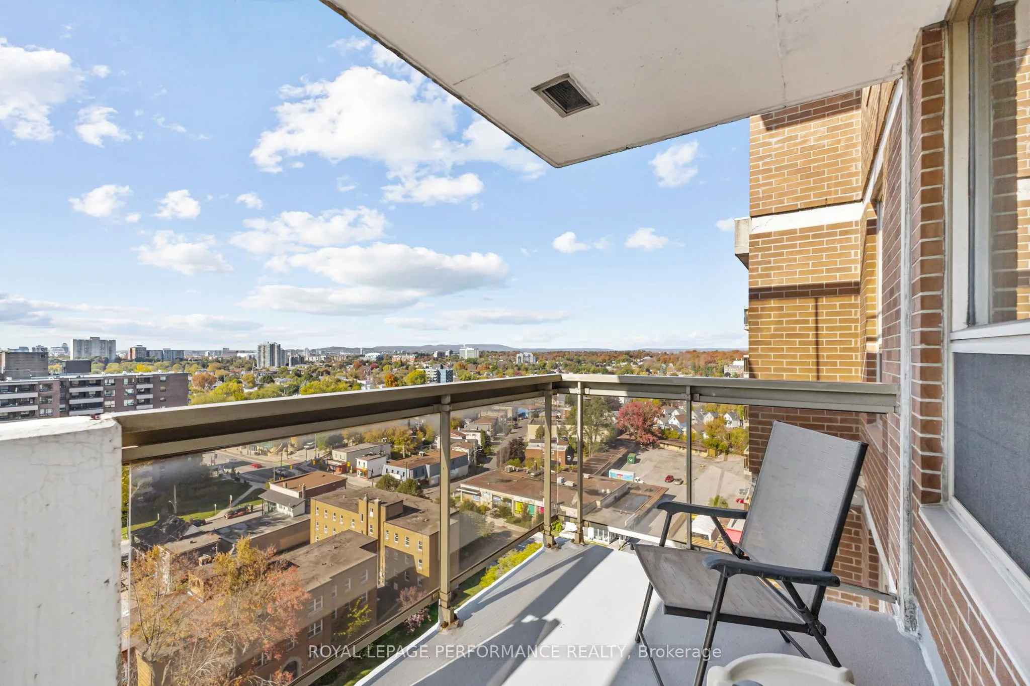 200 Lafontaine Avenue, #1610
