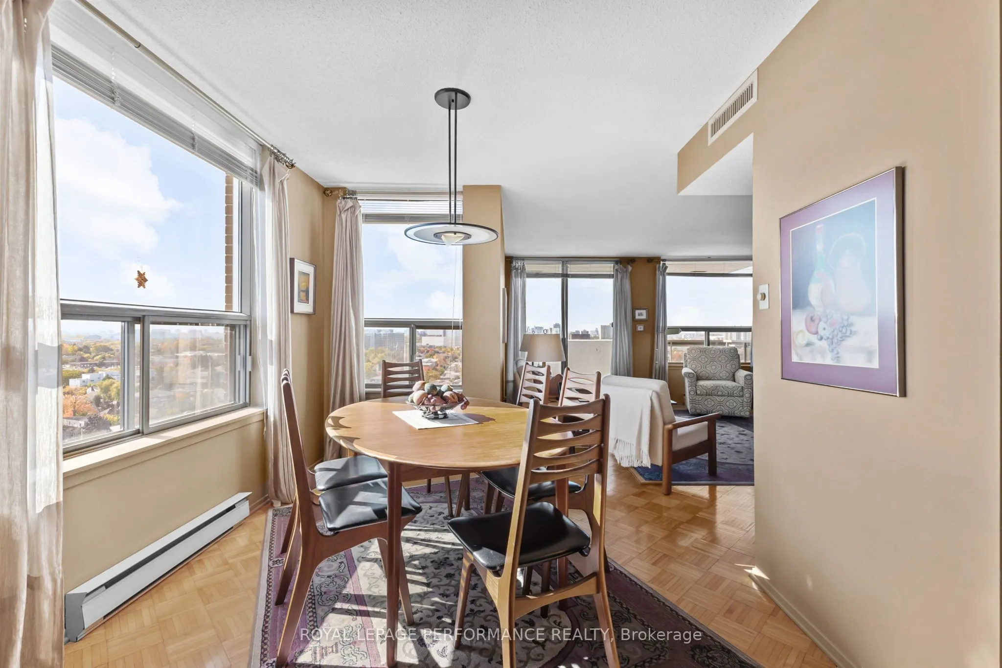200 Lafontaine Avenue, #1610