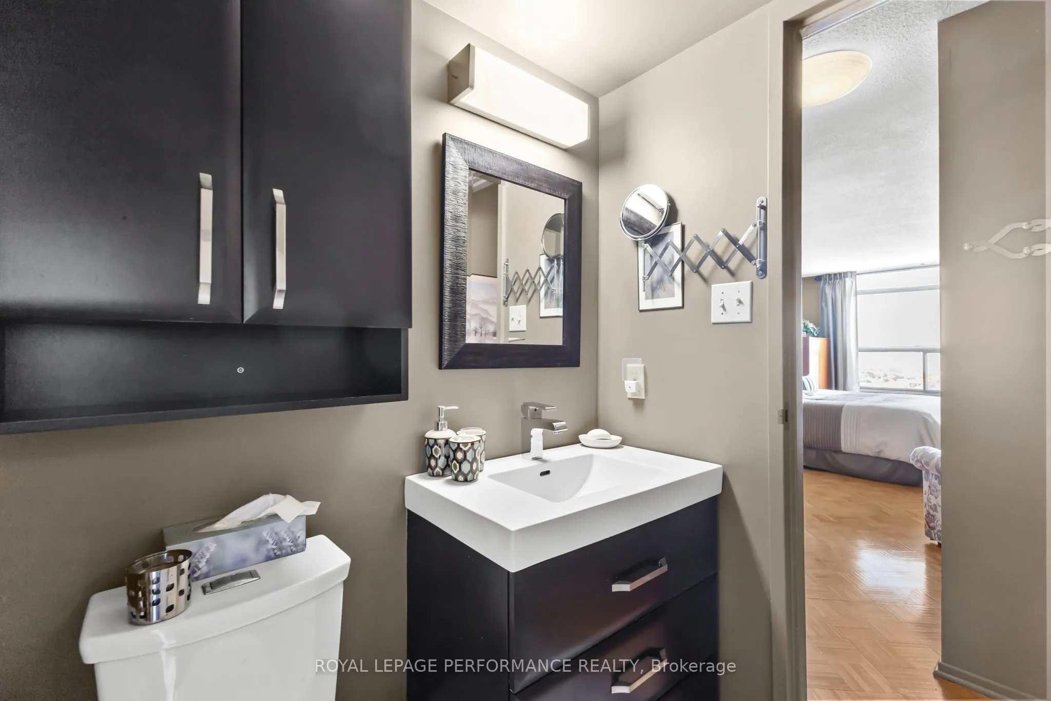 200 Lafontaine Avenue, #1610