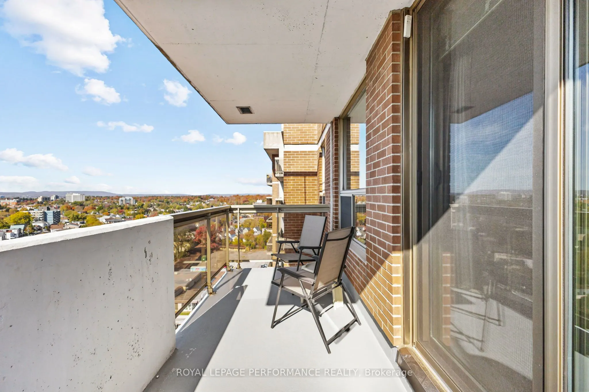 200 Lafontaine Avenue, #1610
