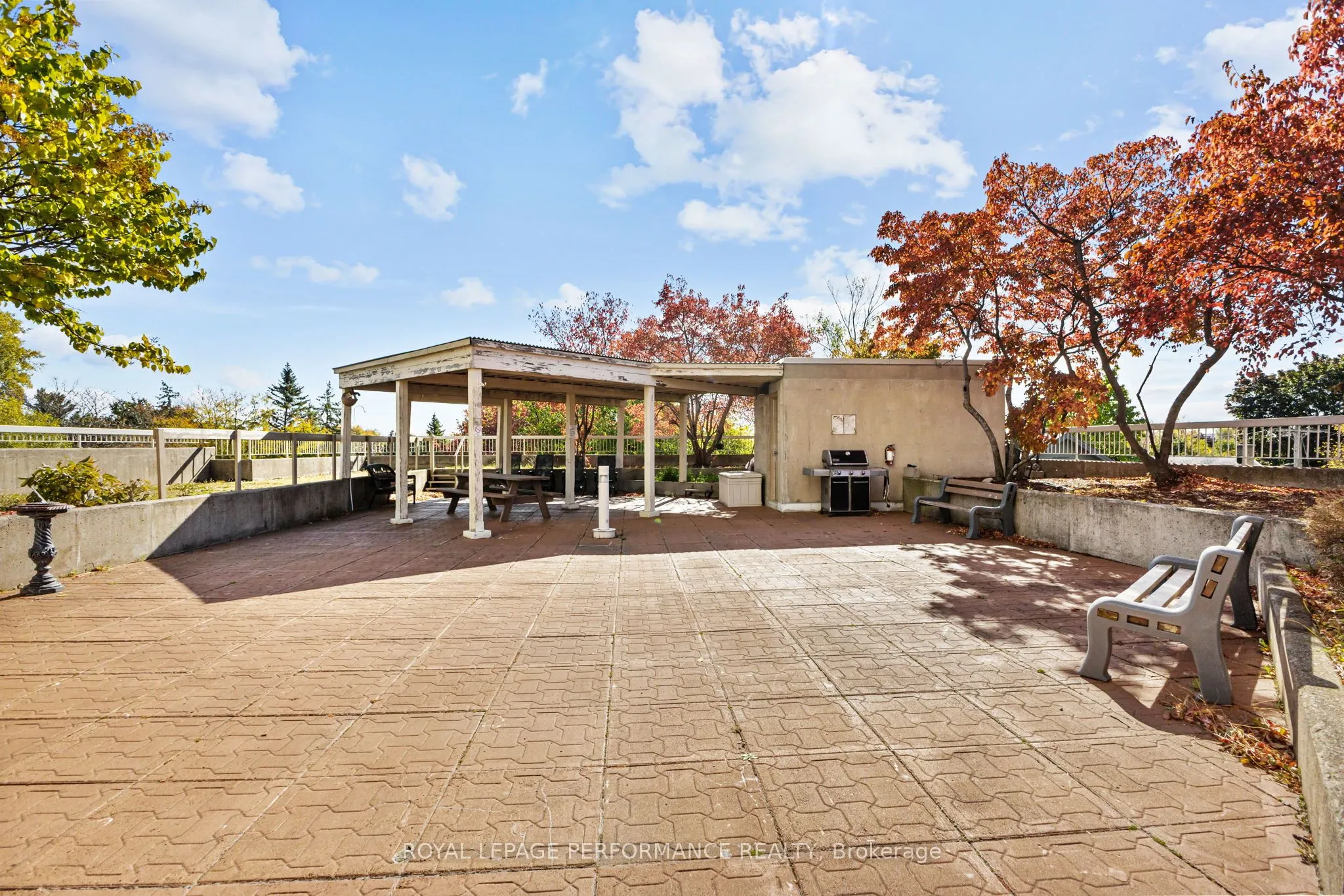 200 Lafontaine Avenue, #1610
