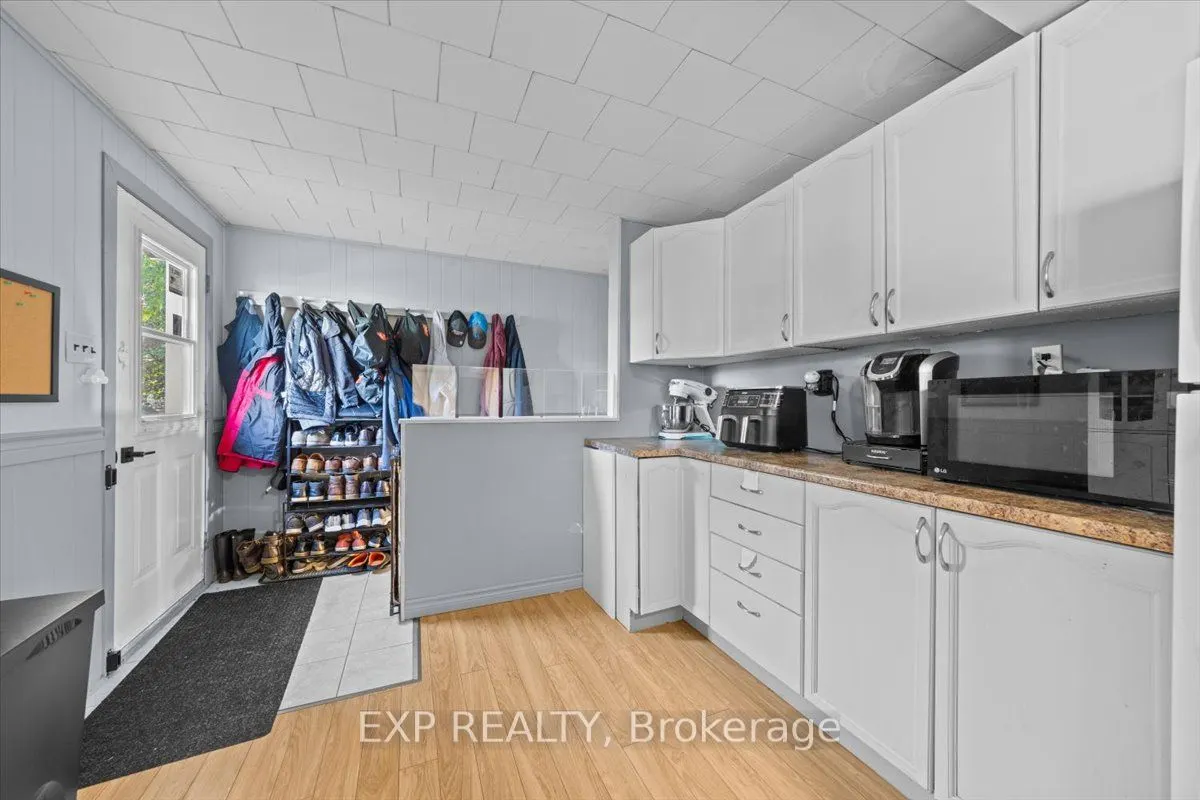 377 Lisgar Avenue