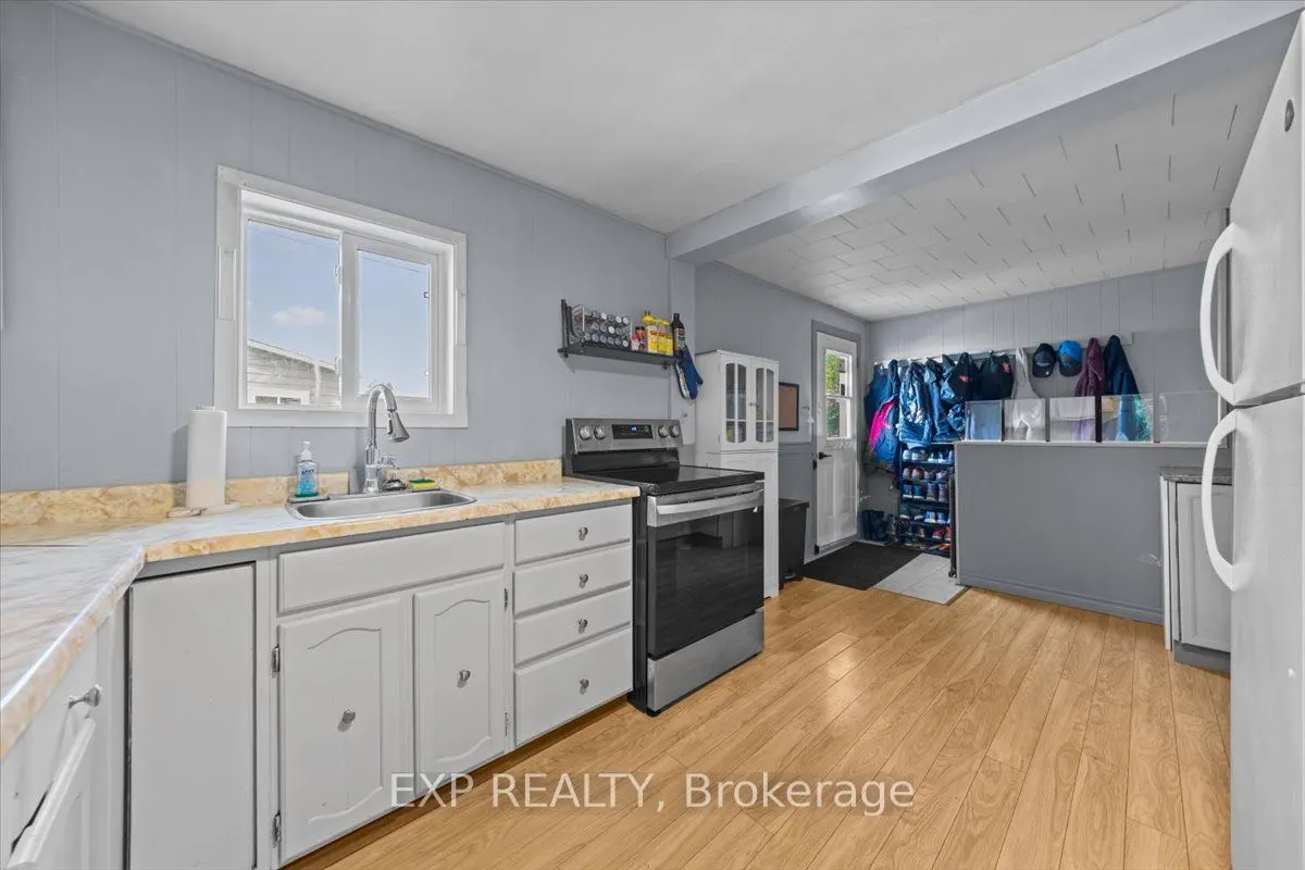 377 Lisgar Avenue