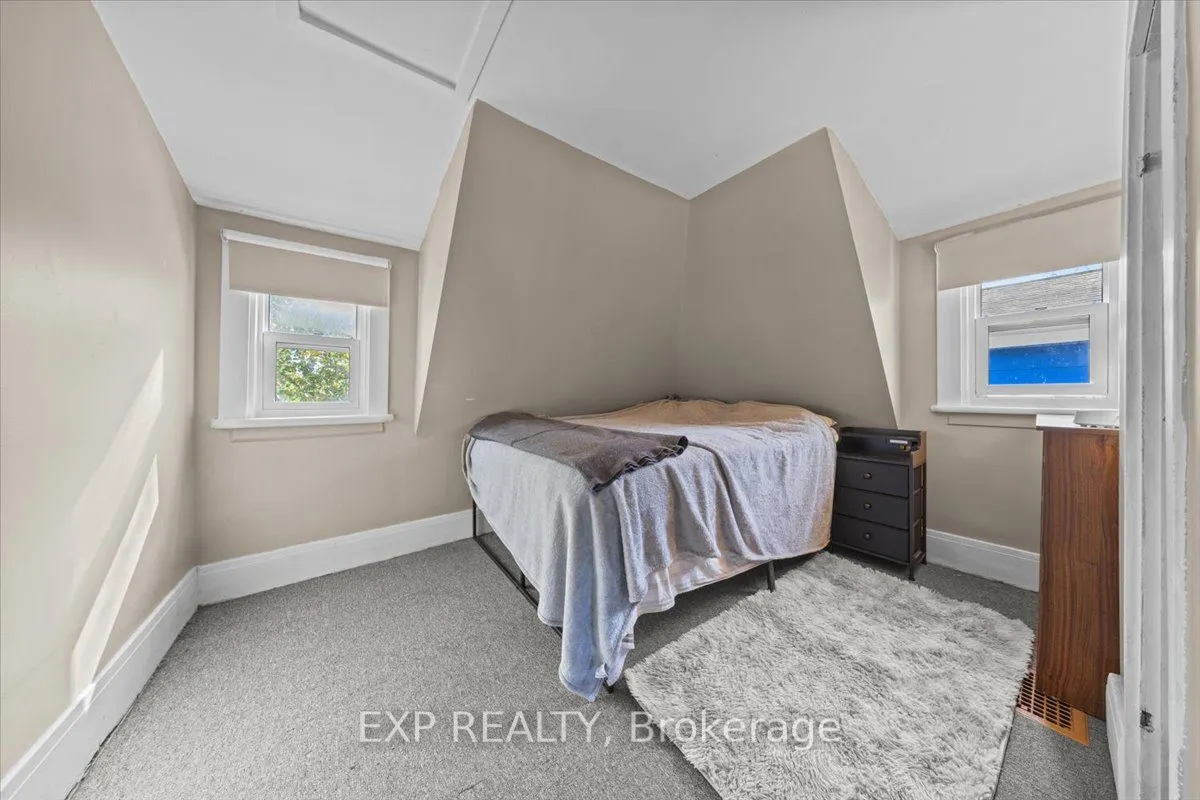 377 Lisgar Avenue