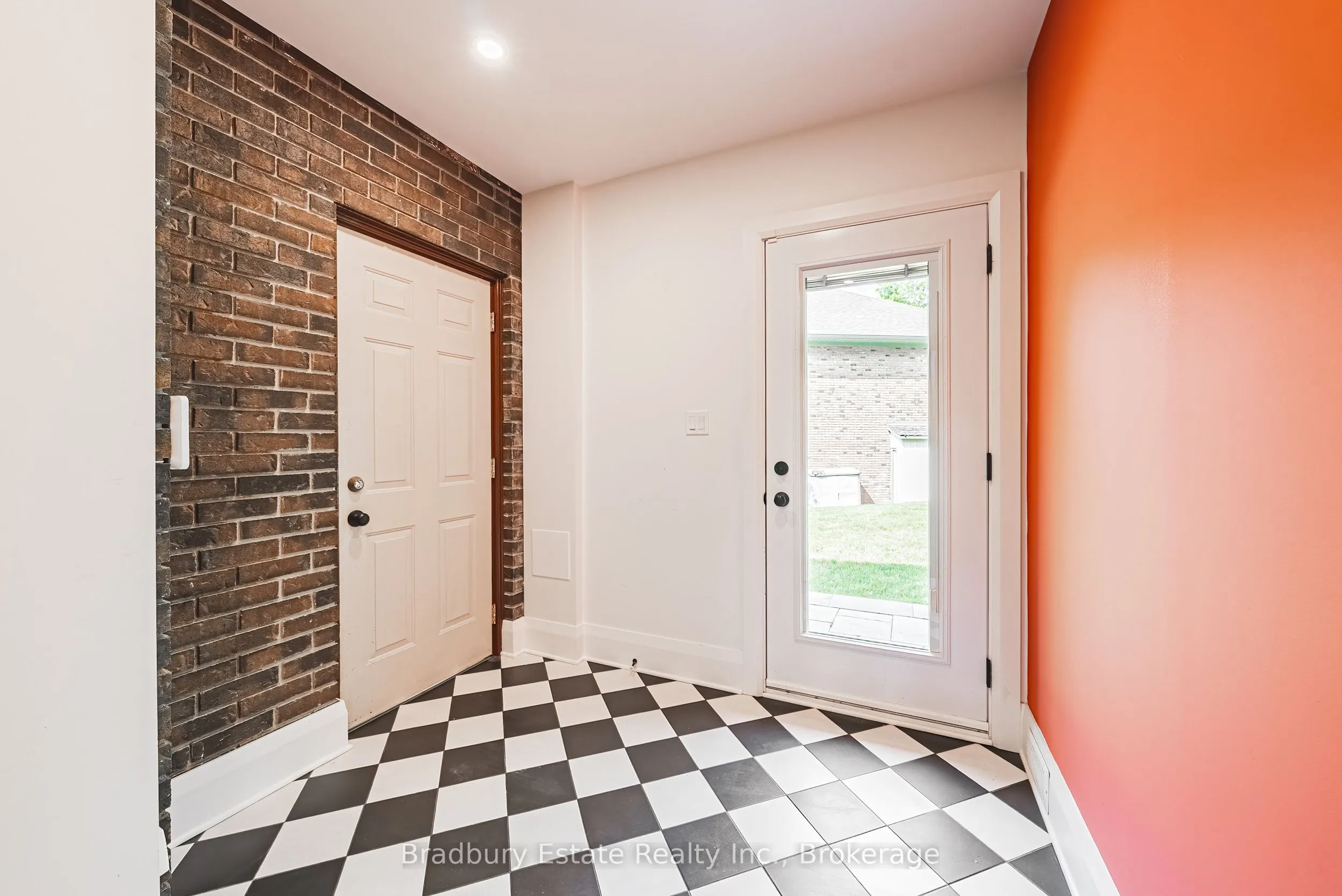 128 Bunker Hill Drive