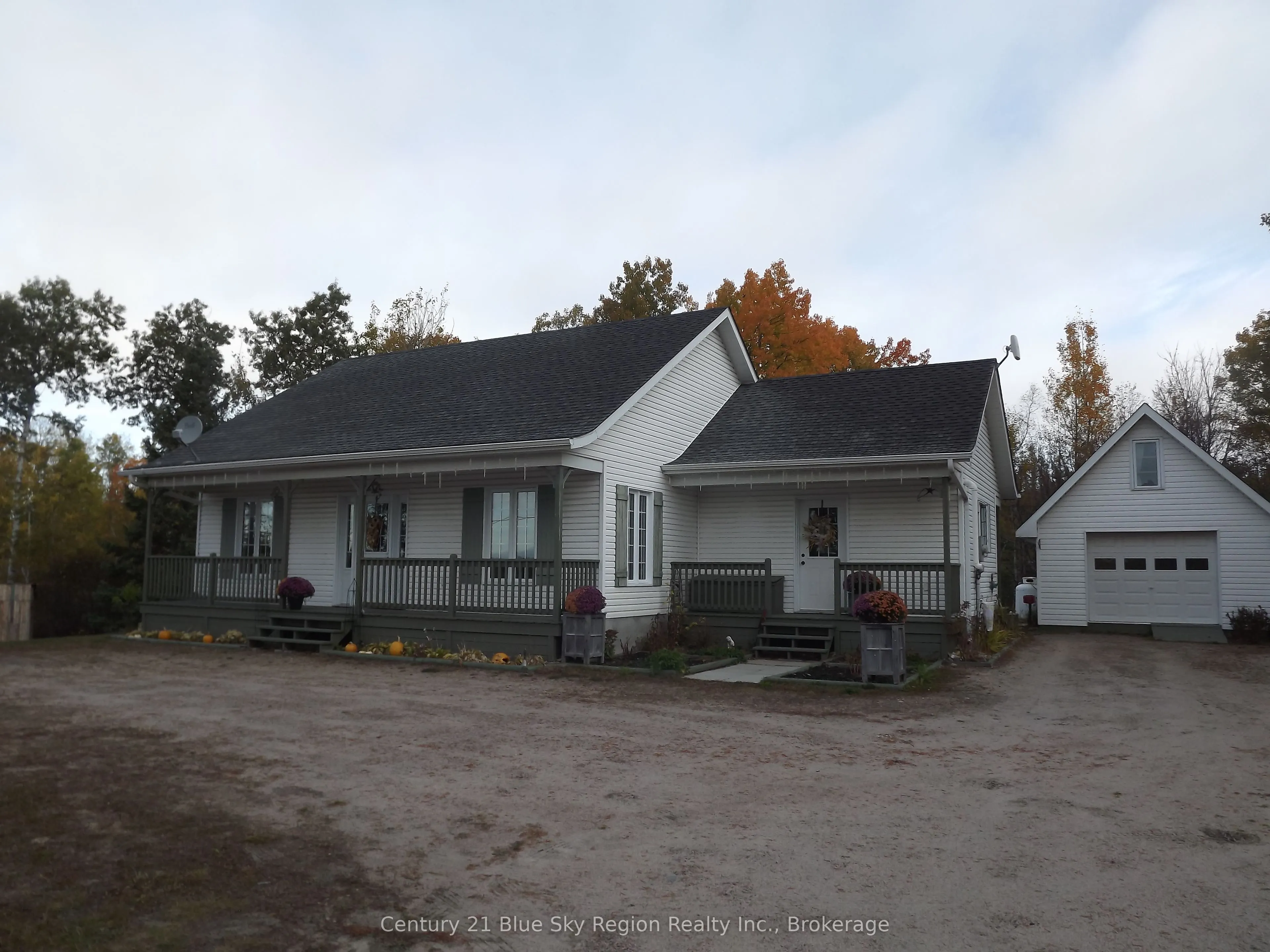 1846 Highway 17 E