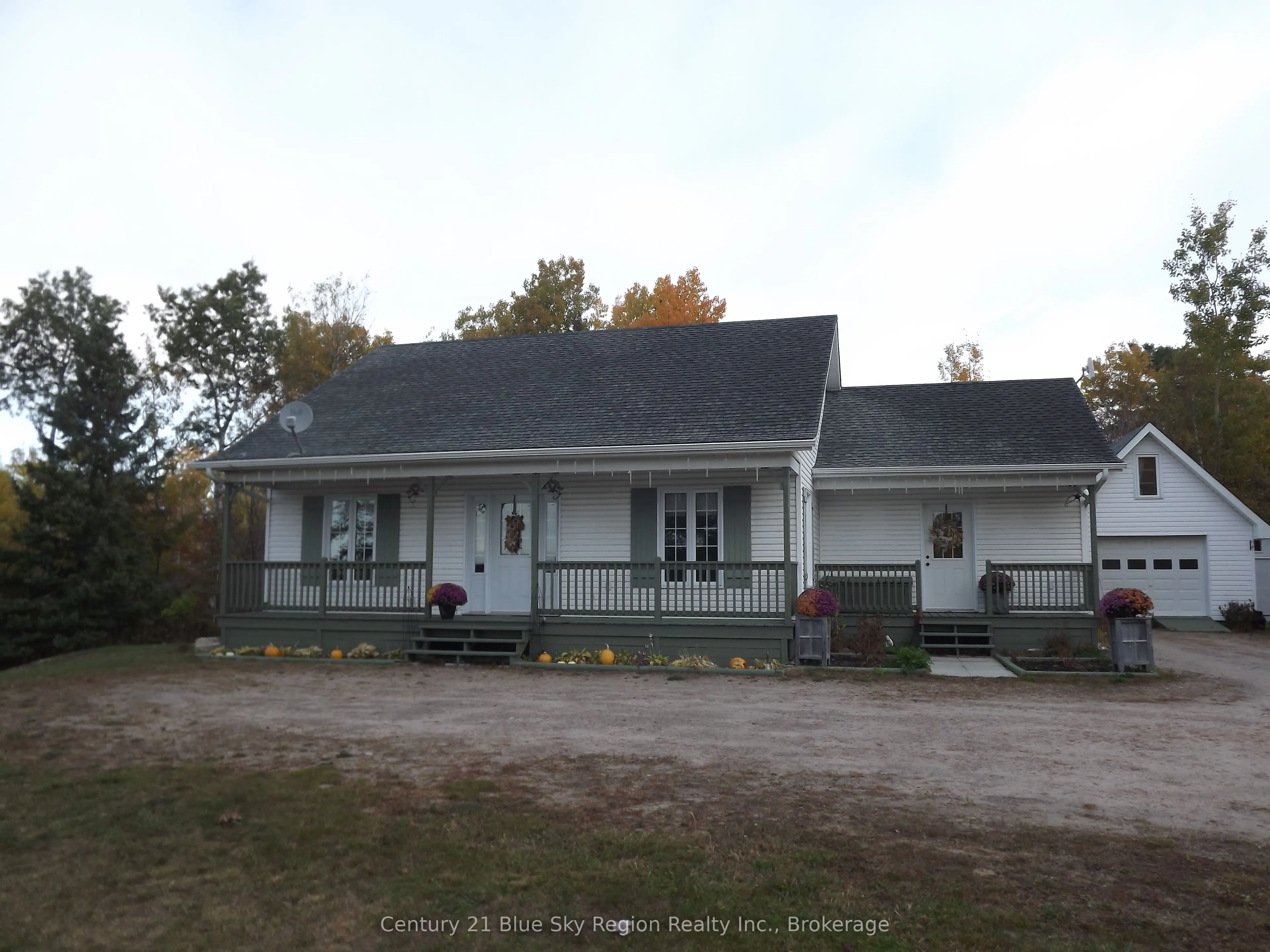 1846 Highway 17 E