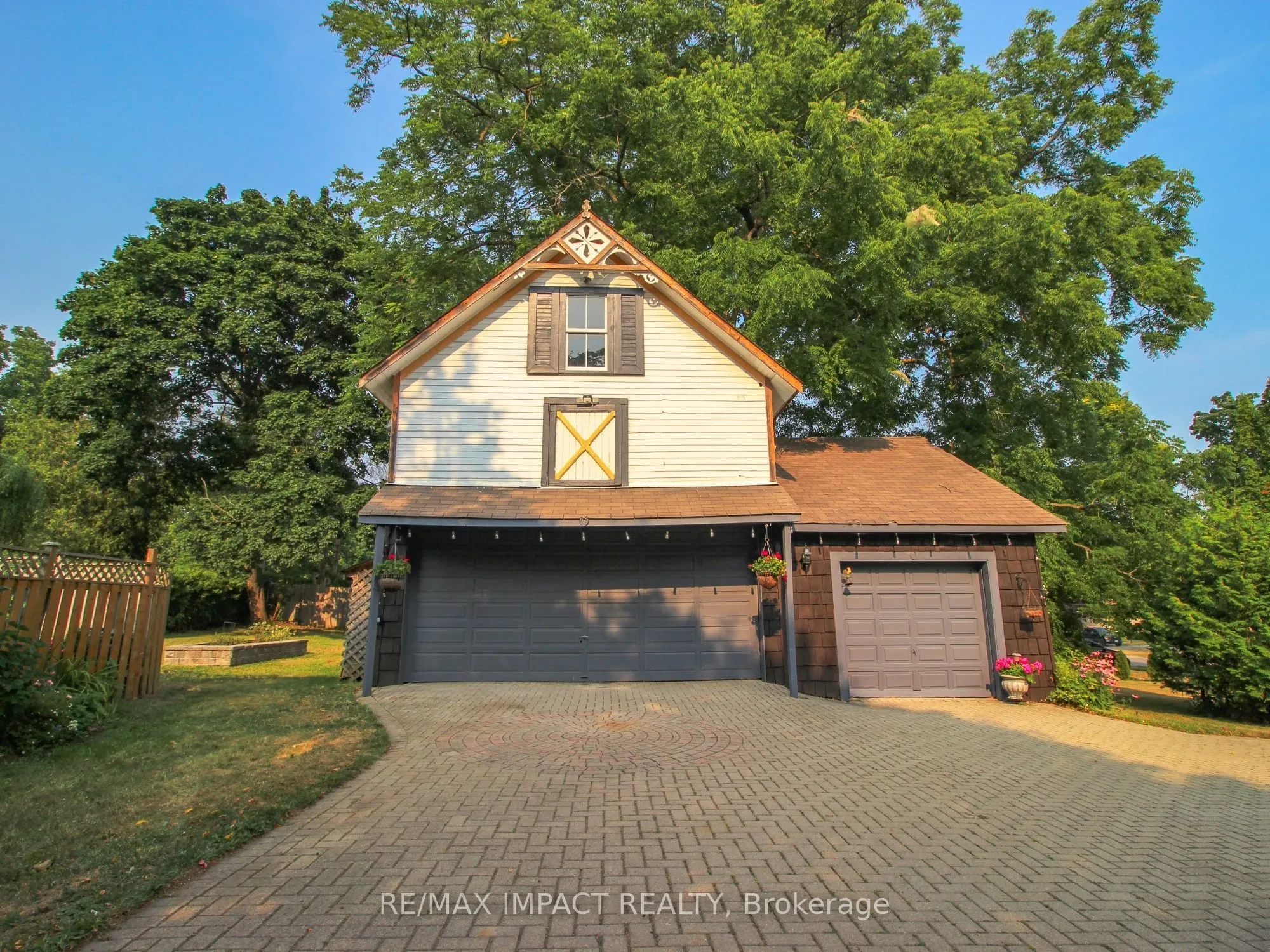 33 Division Street