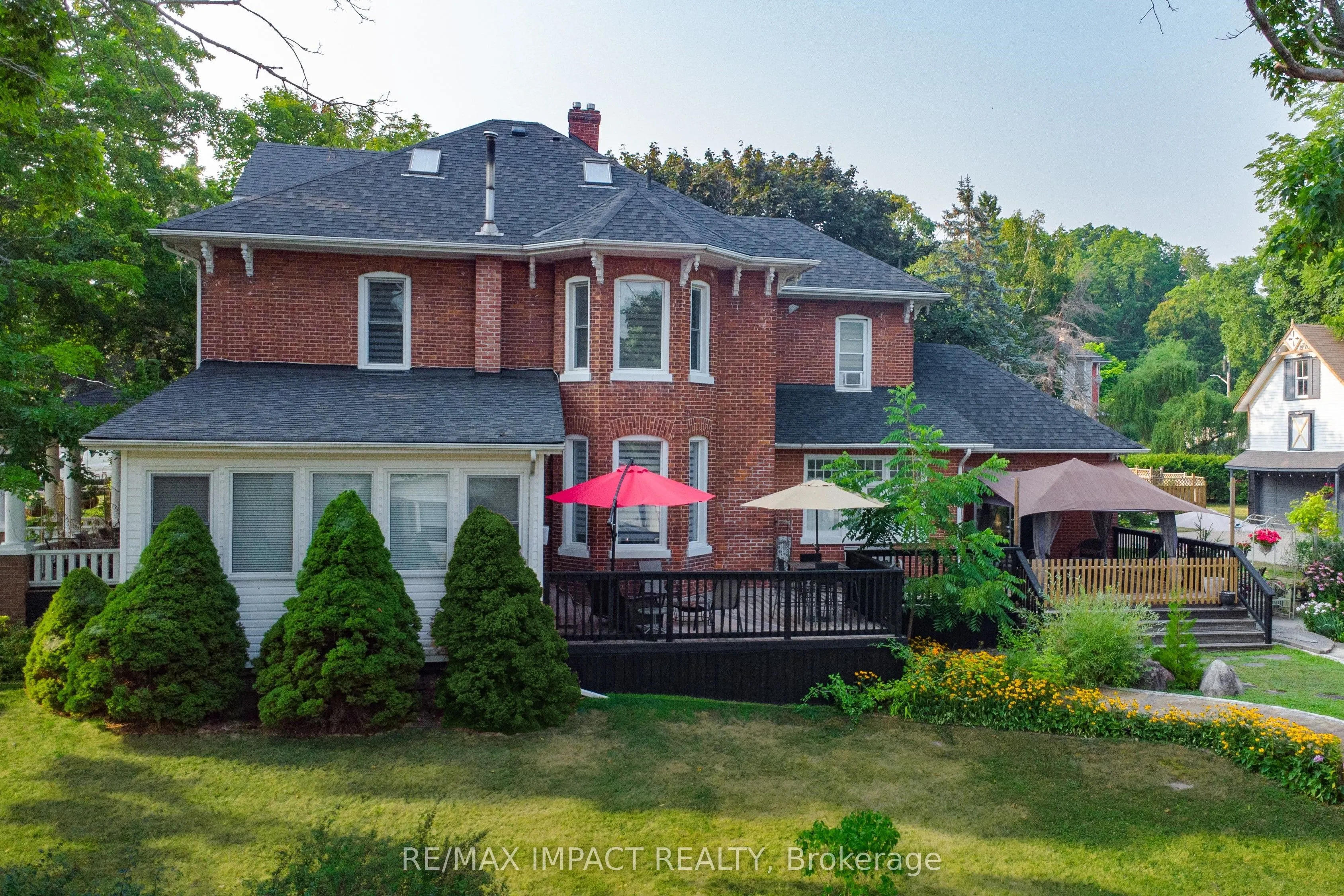 33 Division Street