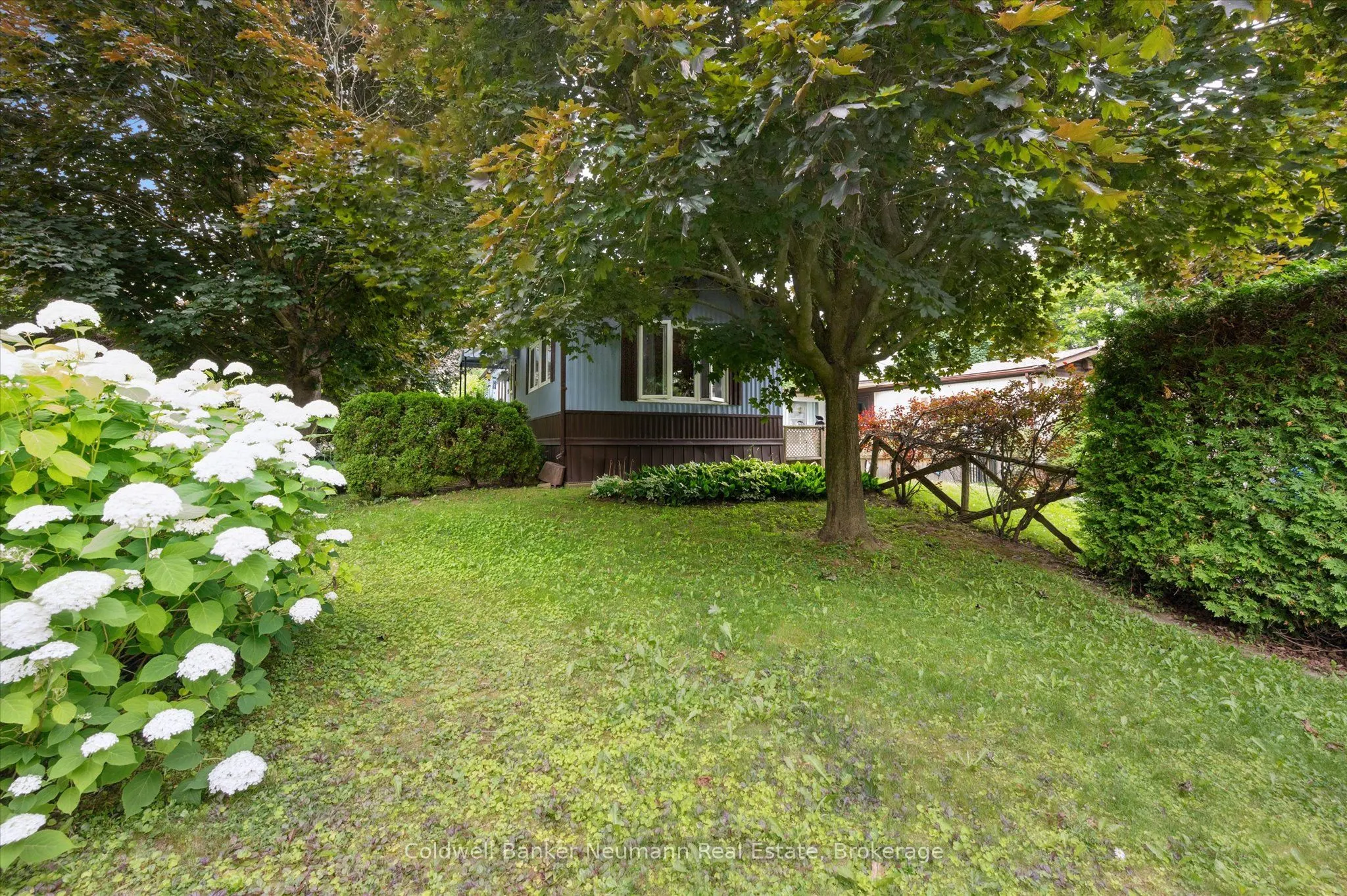 1294 Concession 8 W Road W, #93 Maple
