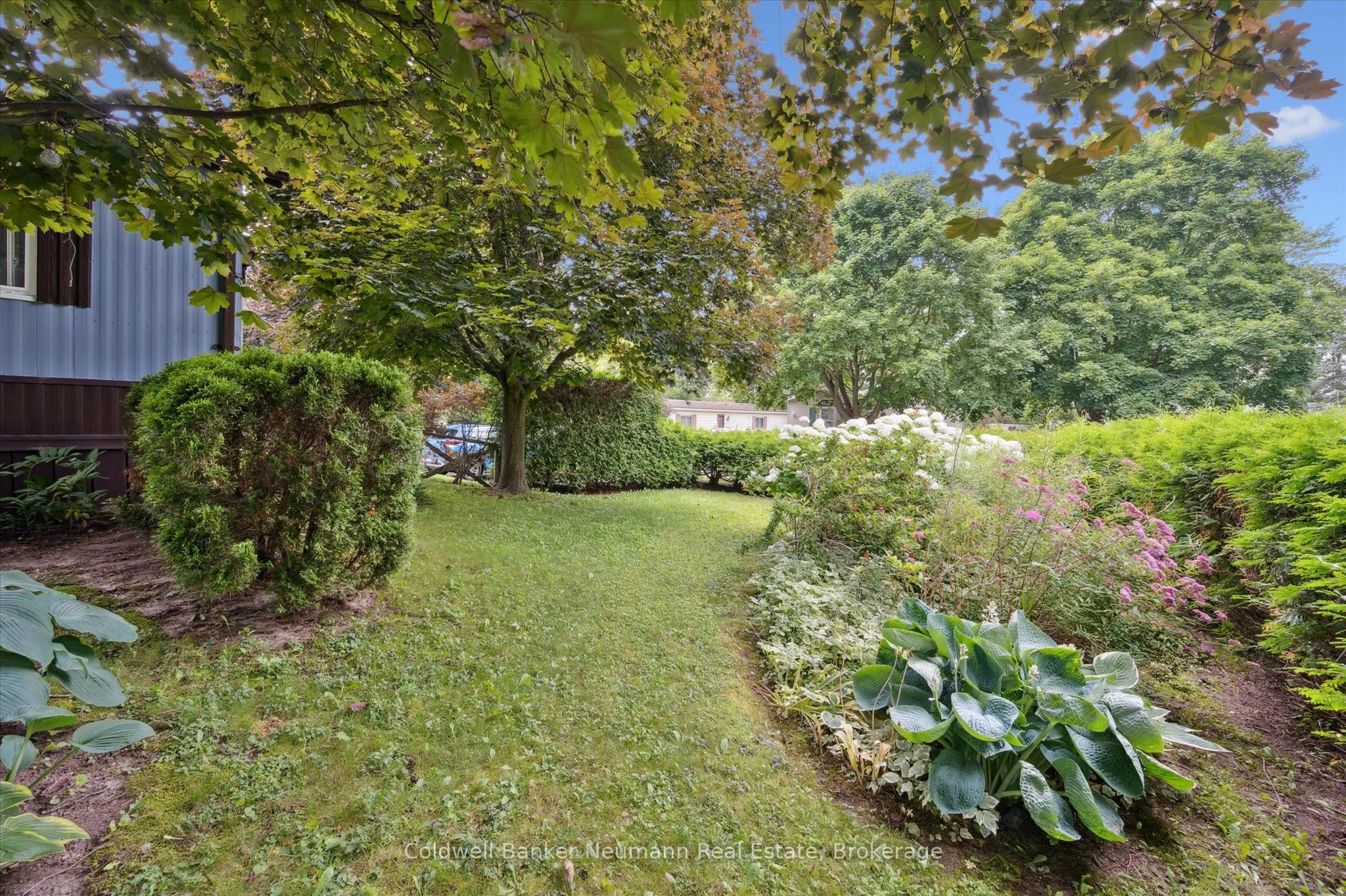 1294 Concession 8 W Road W, #93 Maple