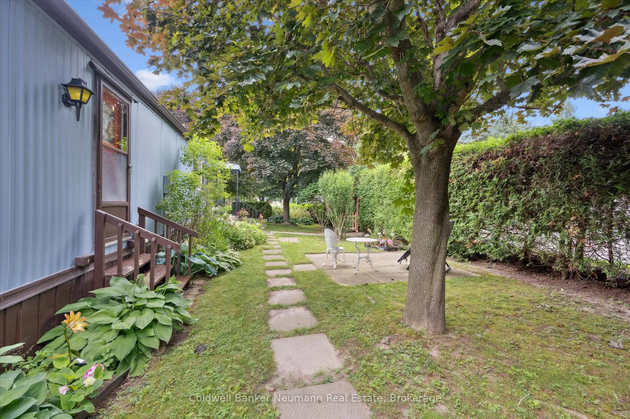1294 Concession 8 W Road W, #93 Maple