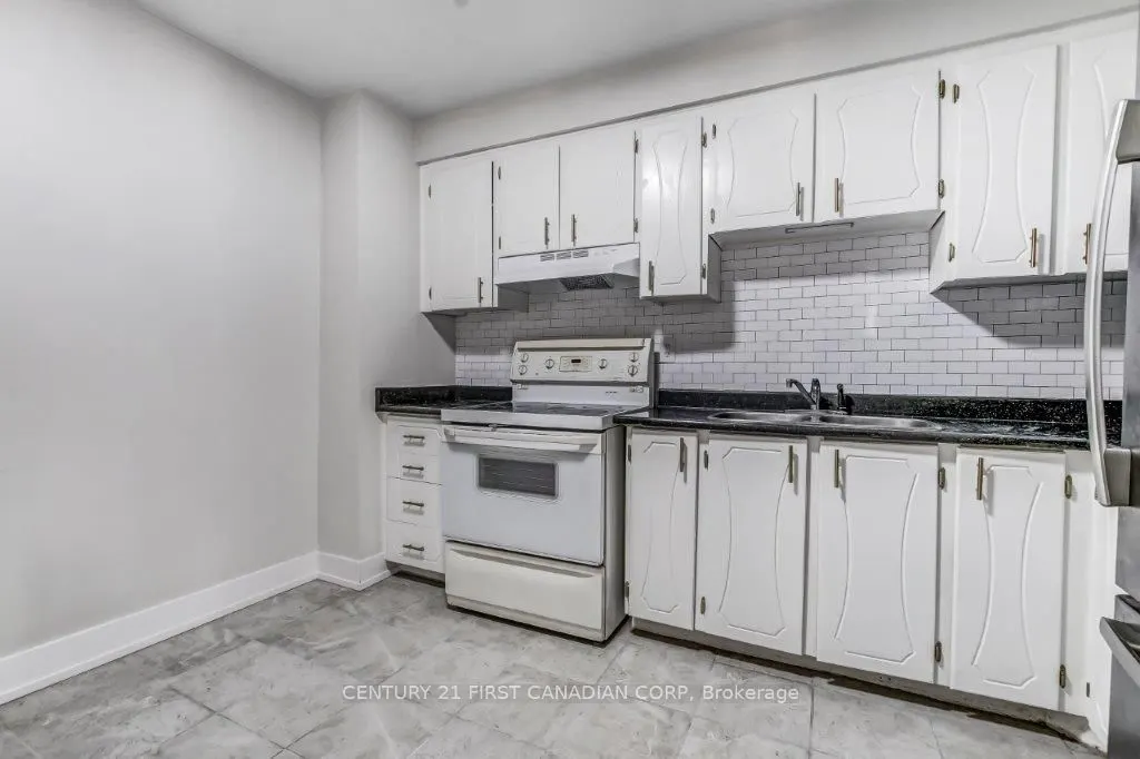 590 Millbank Drive, #12