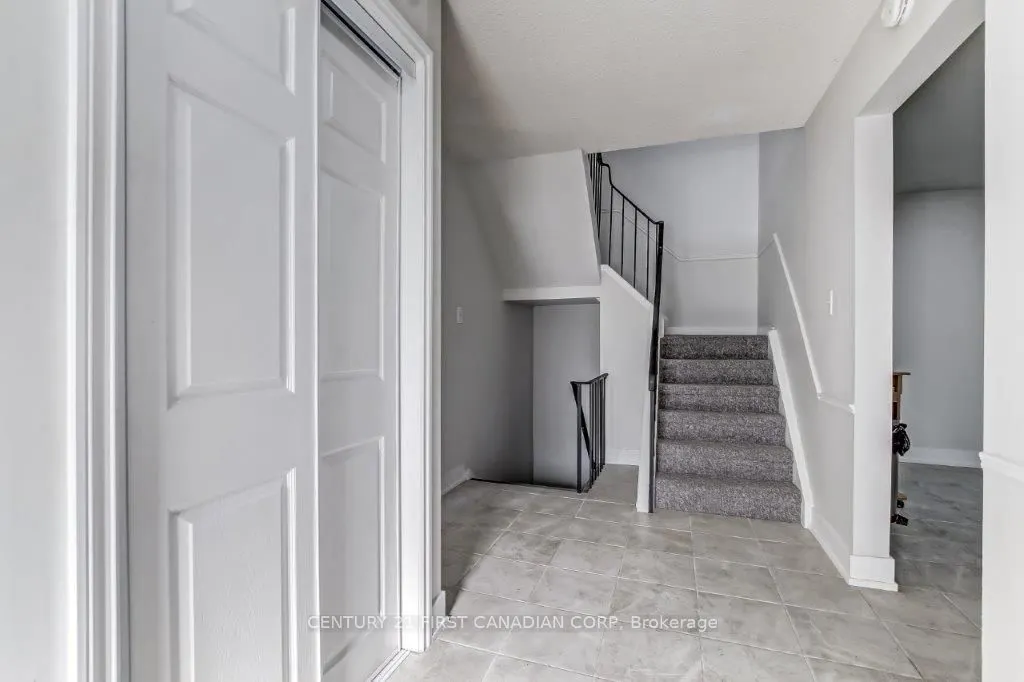 590 Millbank Drive, #12