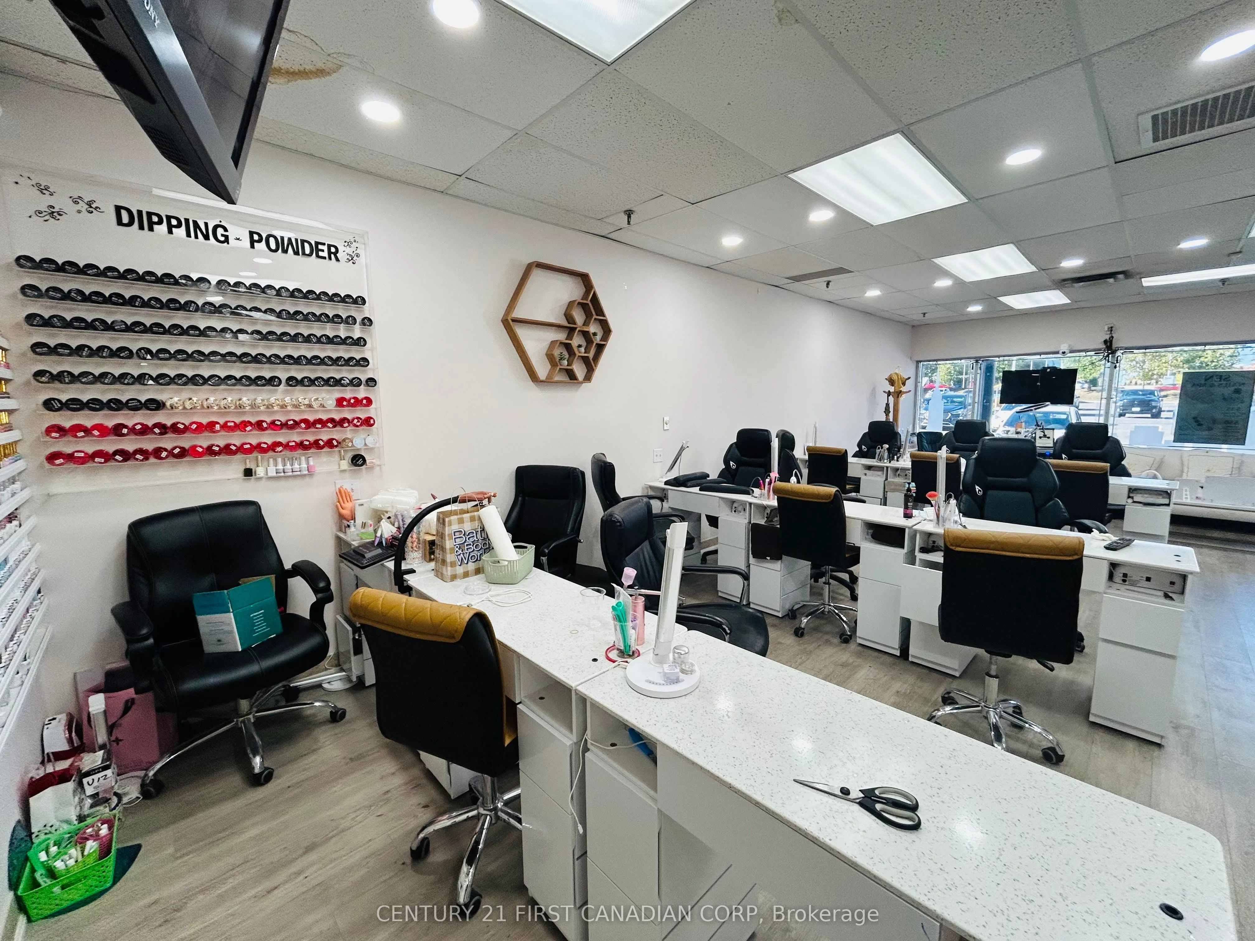 11 Baseline Road E, #3