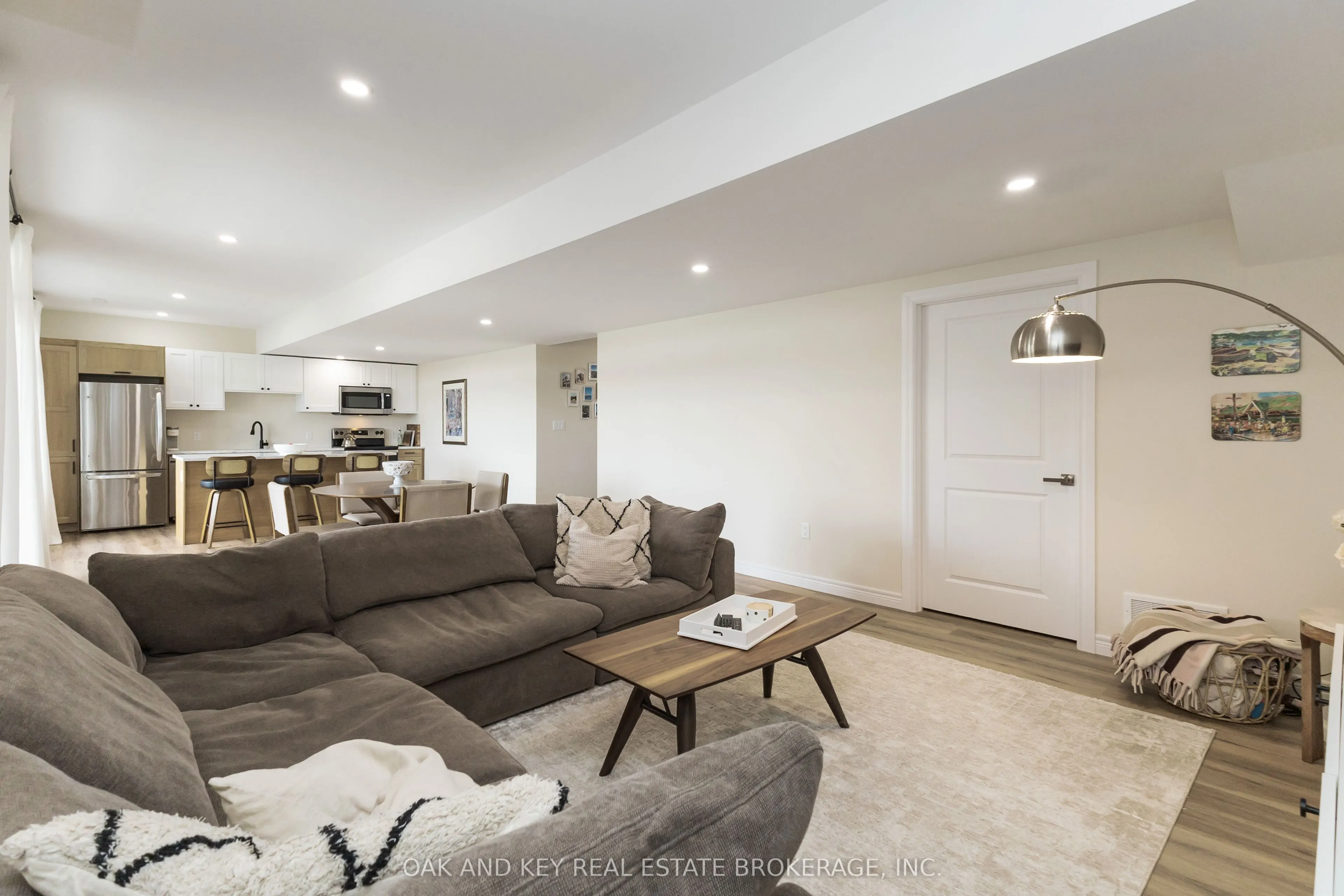 119 DAVENTRY Way