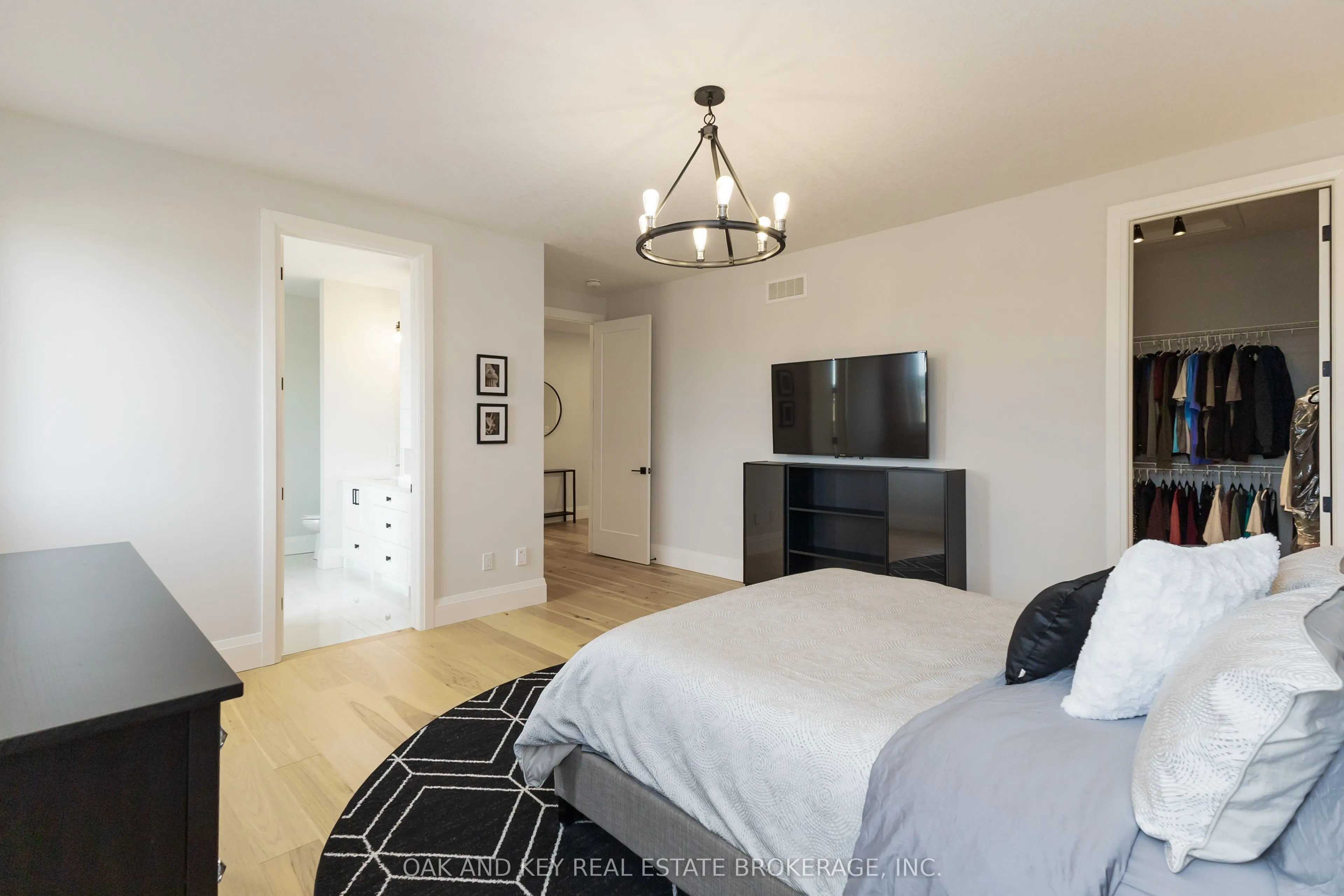 119 DAVENTRY Way