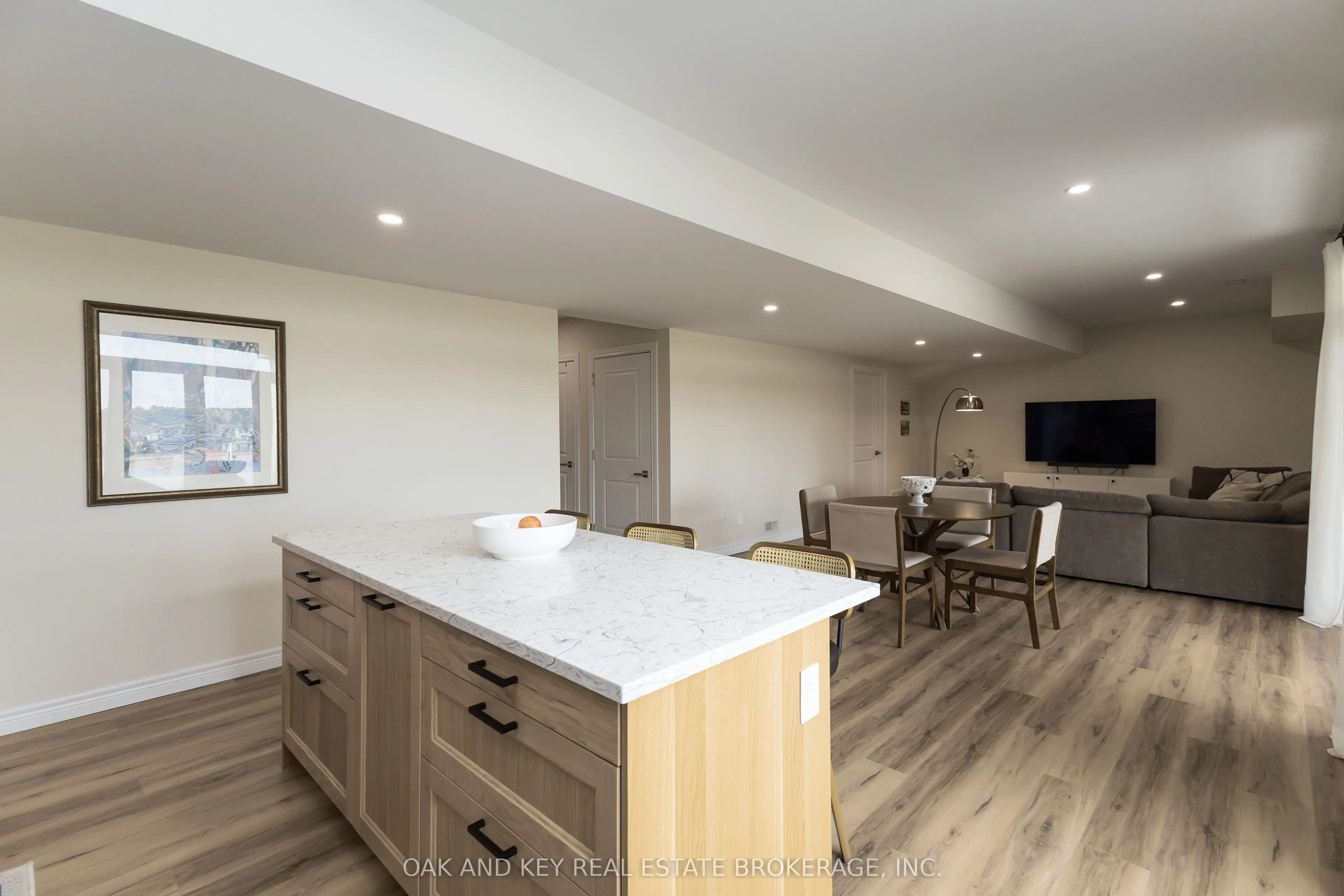 119 DAVENTRY Way