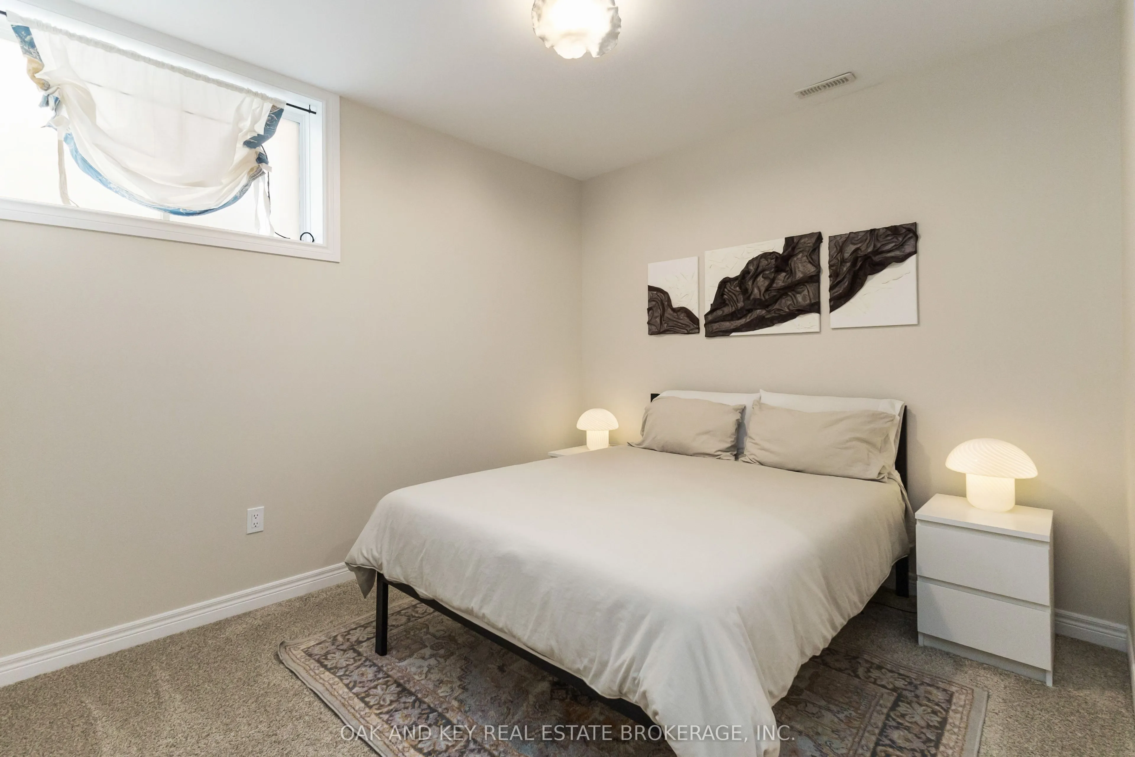 119 DAVENTRY Way
