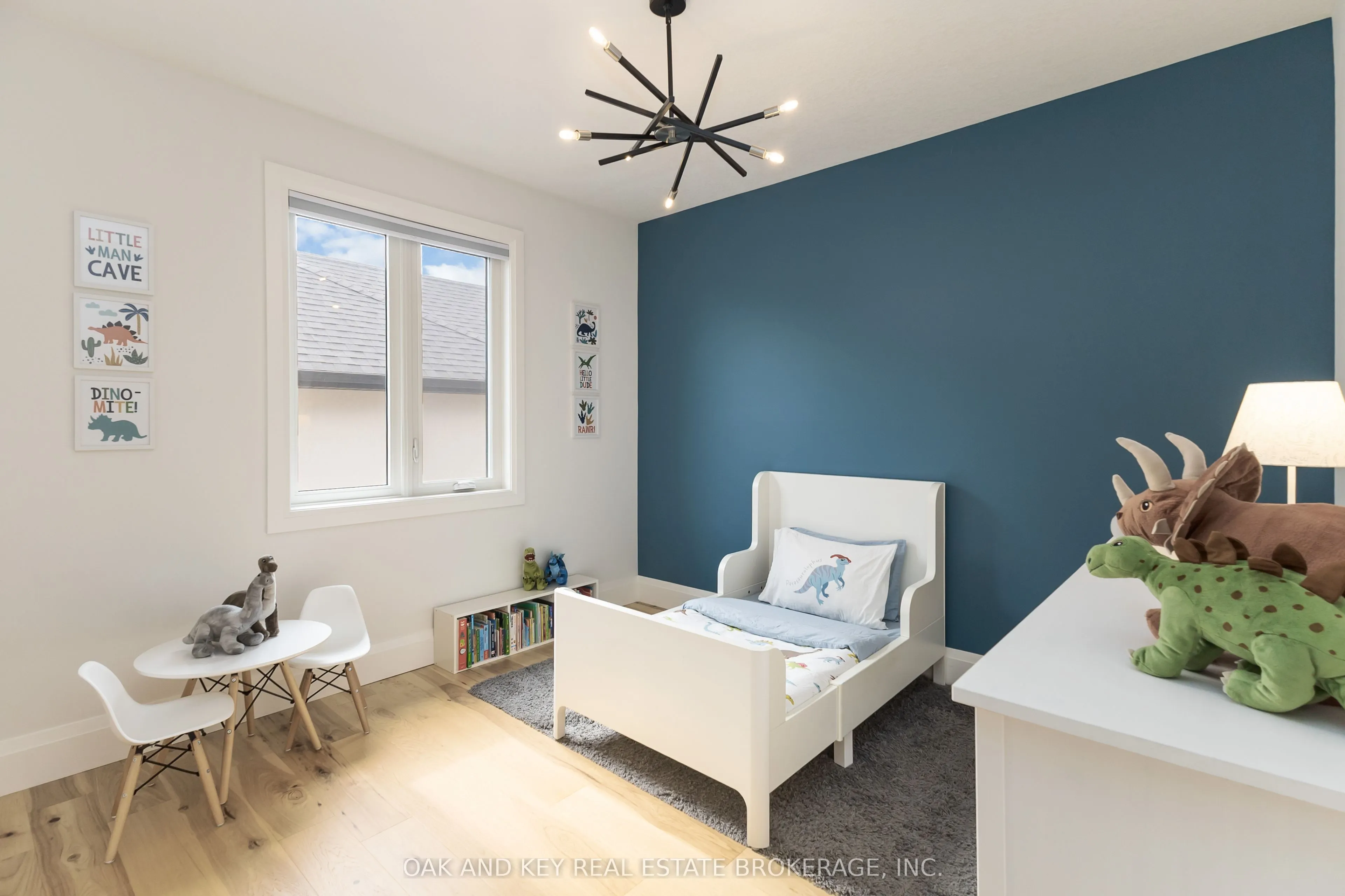 119 DAVENTRY Way