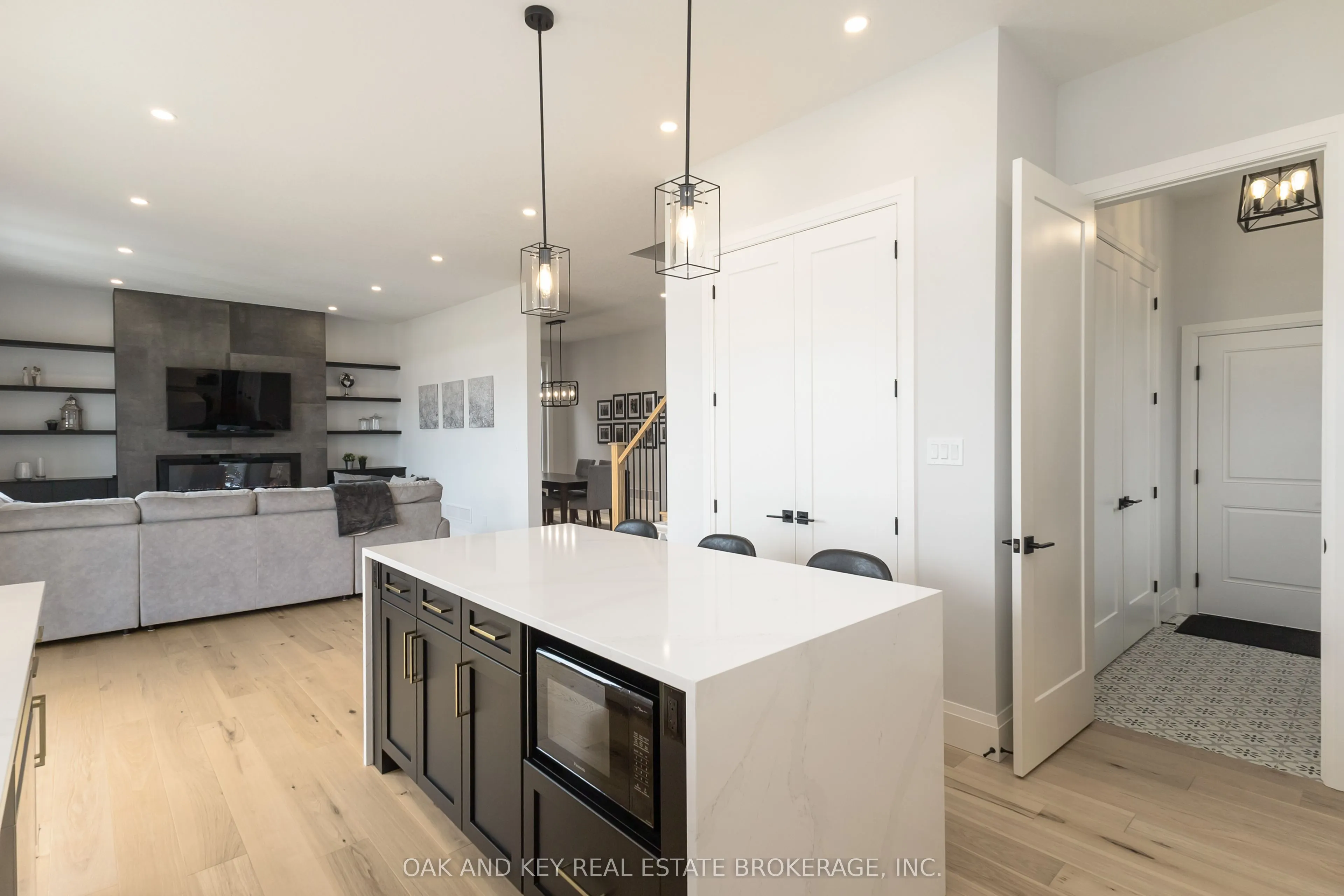 119 DAVENTRY Way