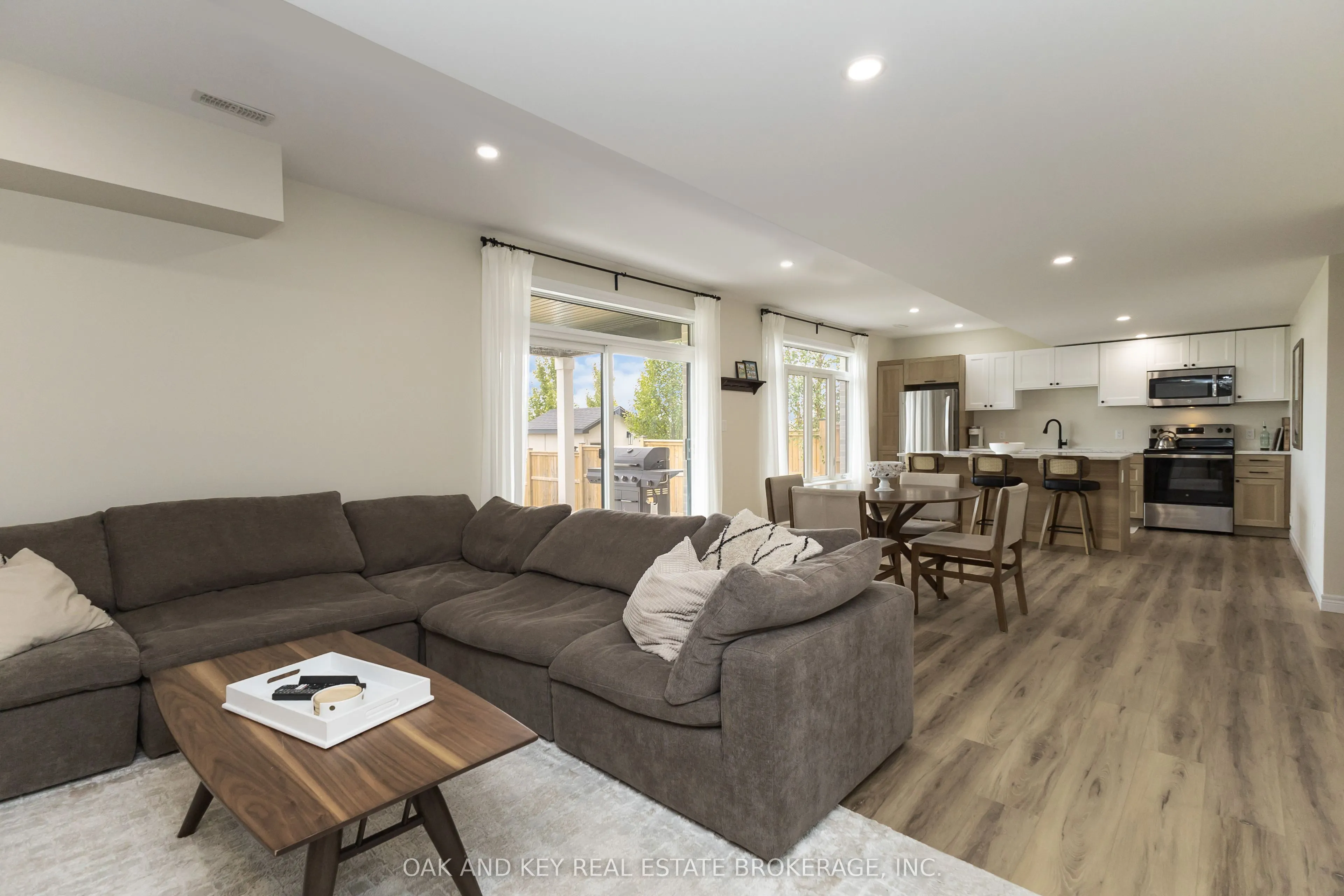 119 DAVENTRY Way