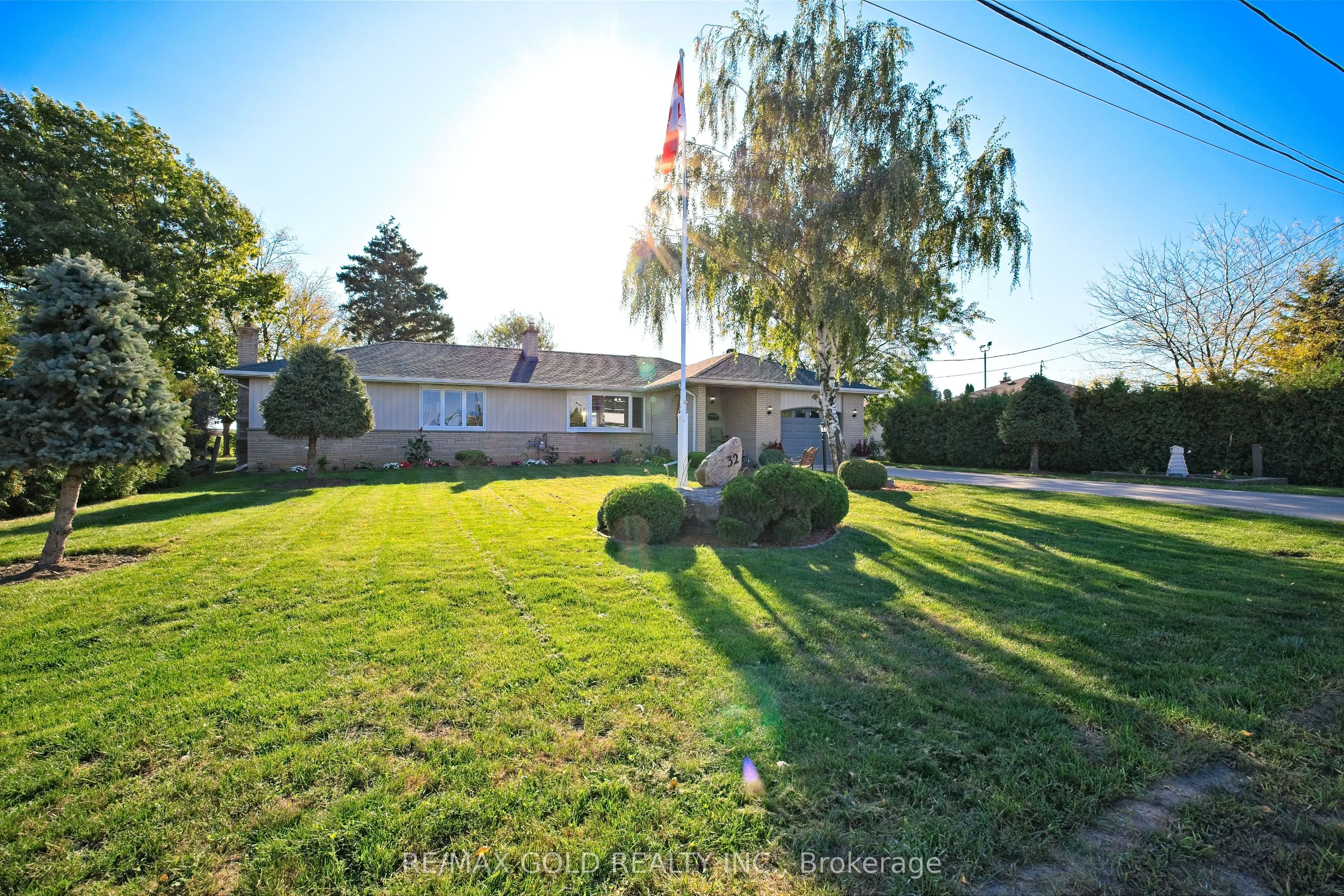 32 Oriole Avenue