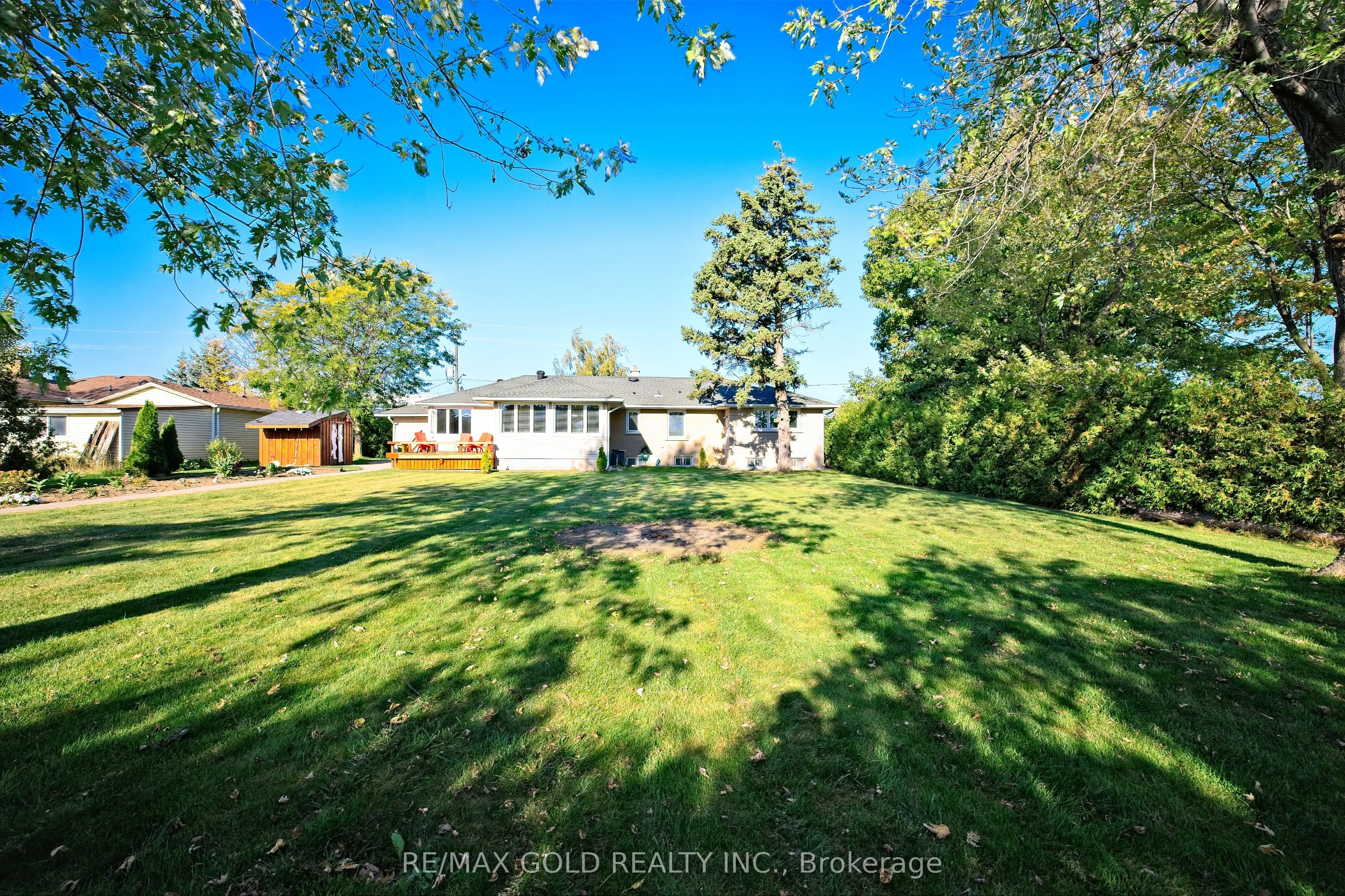 32 Oriole Avenue