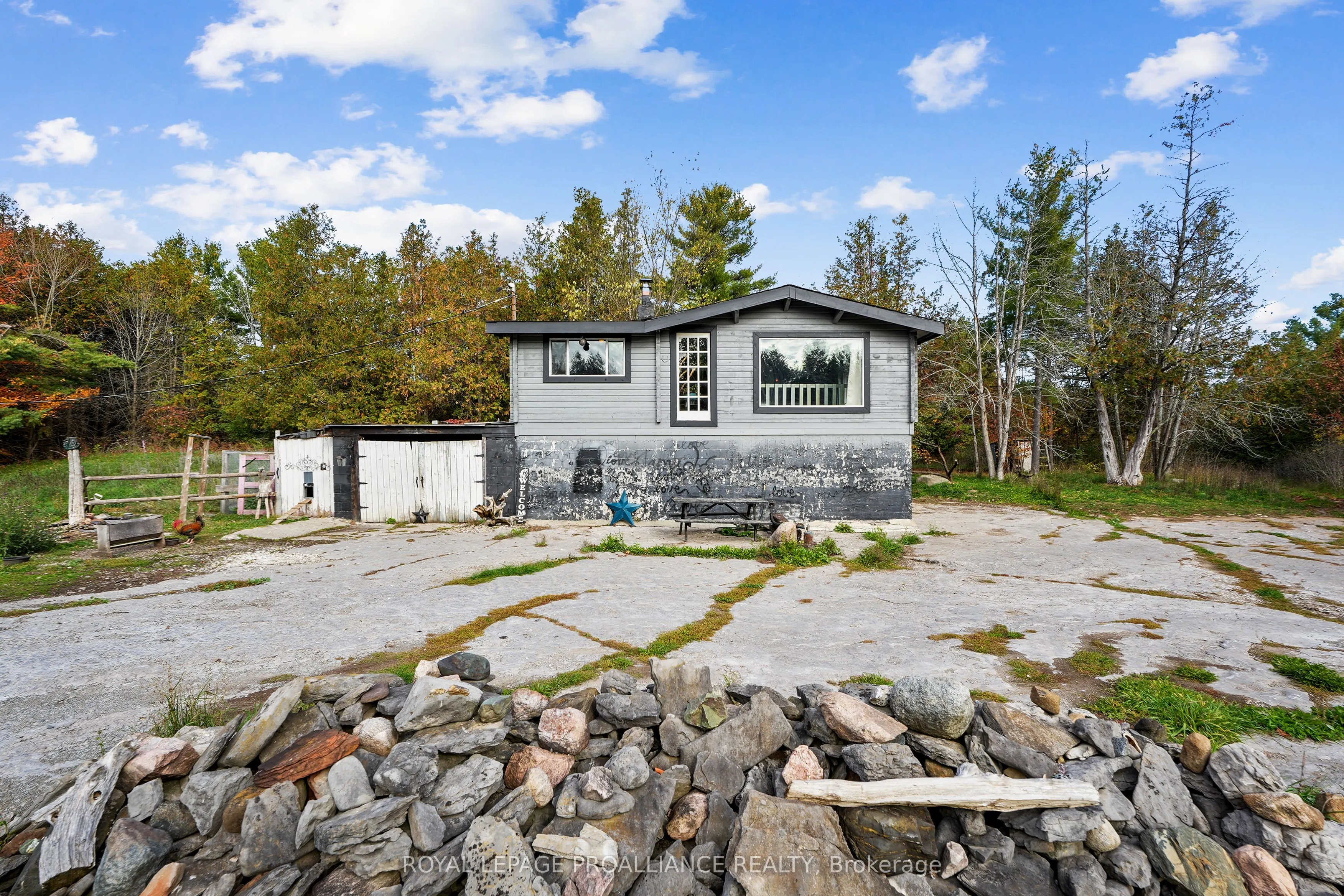 1125 Bateman Road